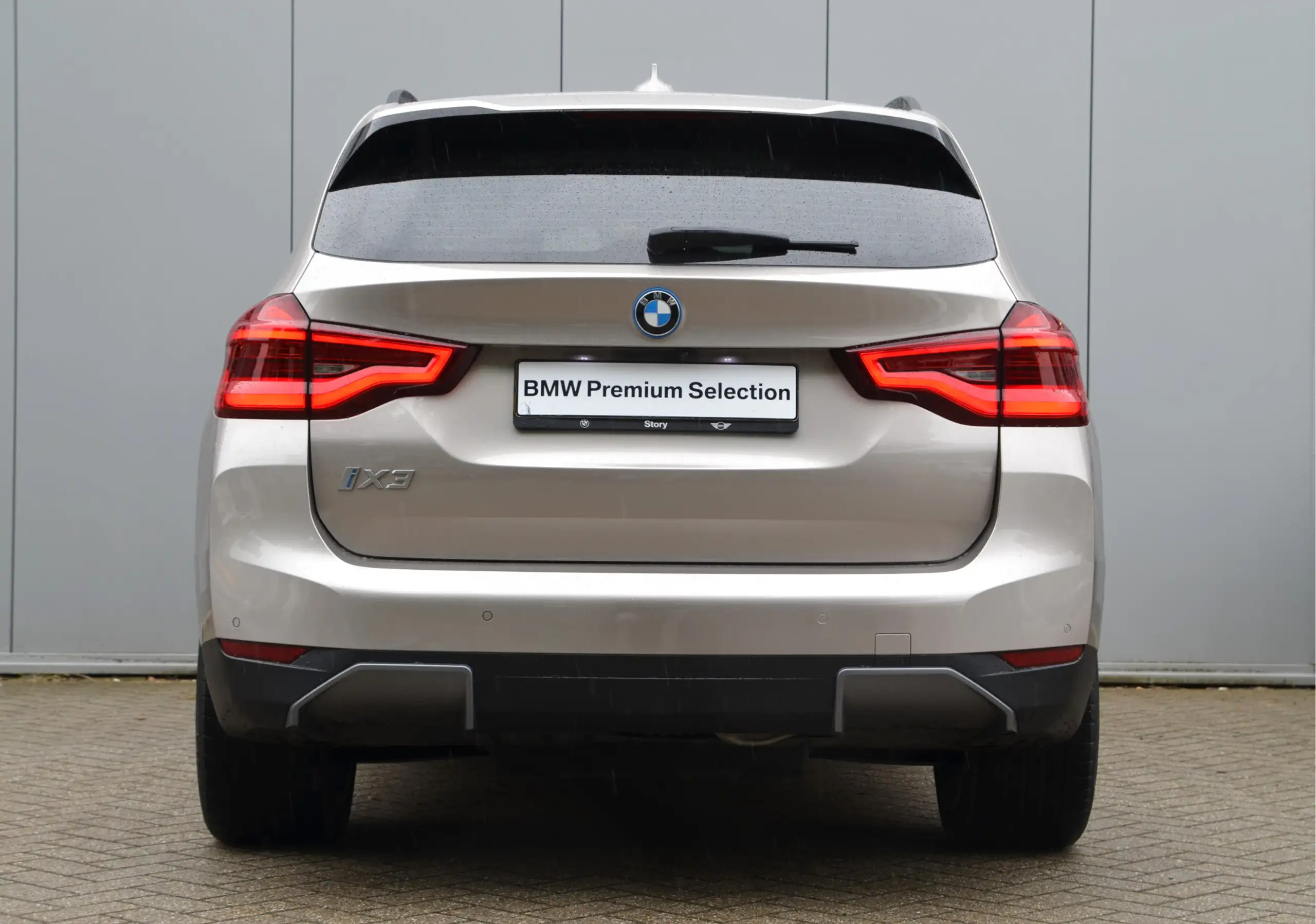 BMW - iX3