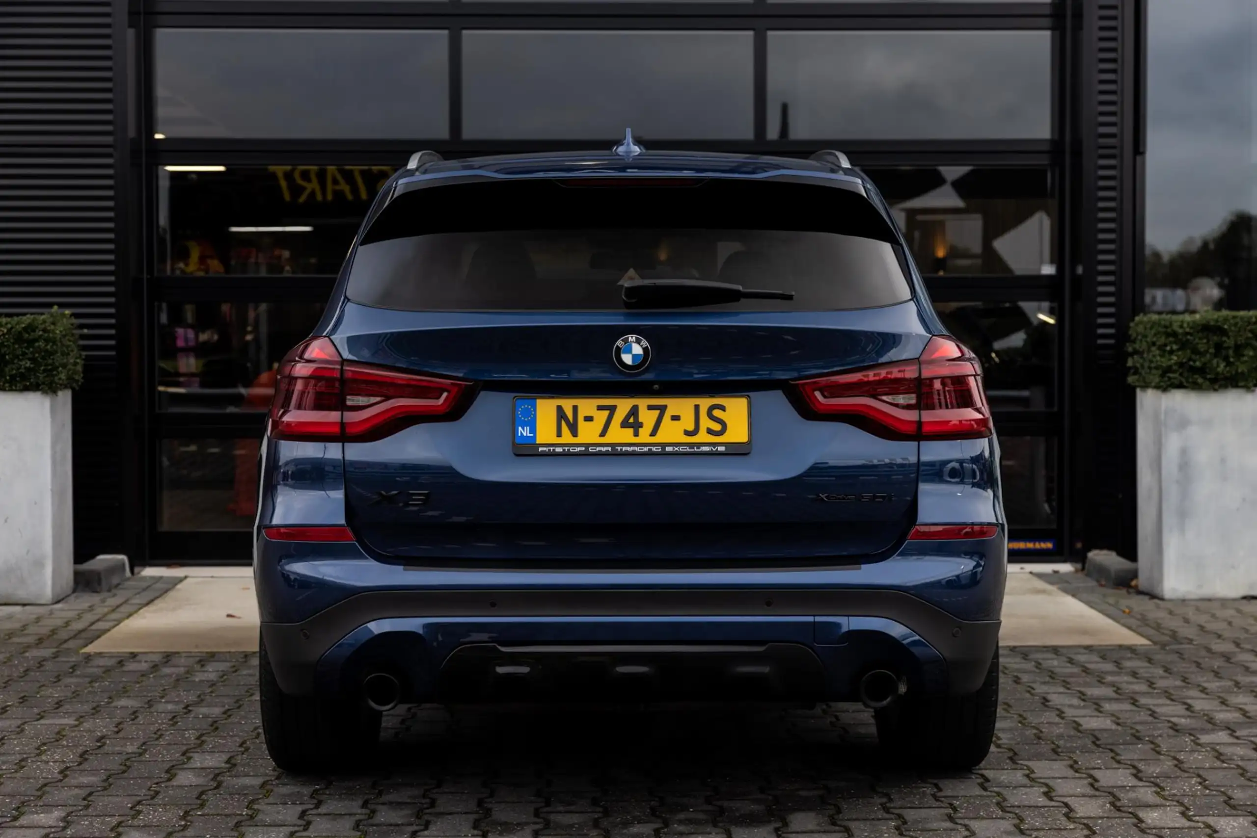 BMW - X3