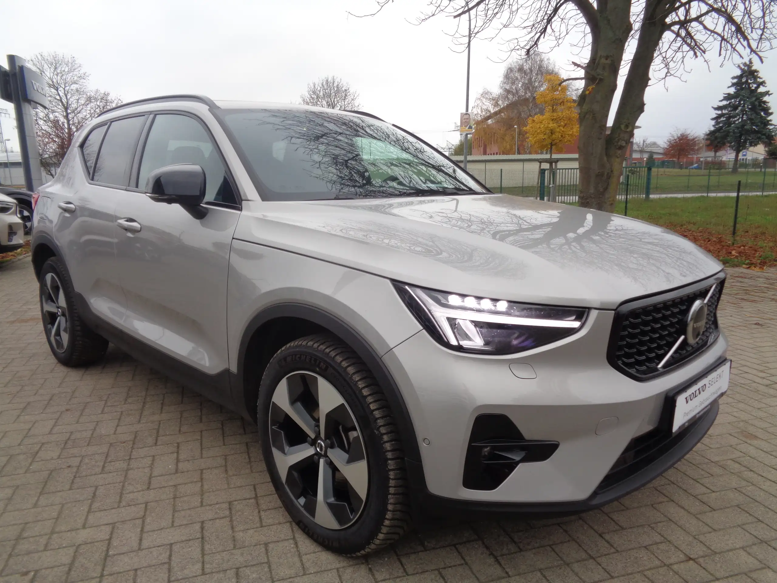 Volvo - XC40