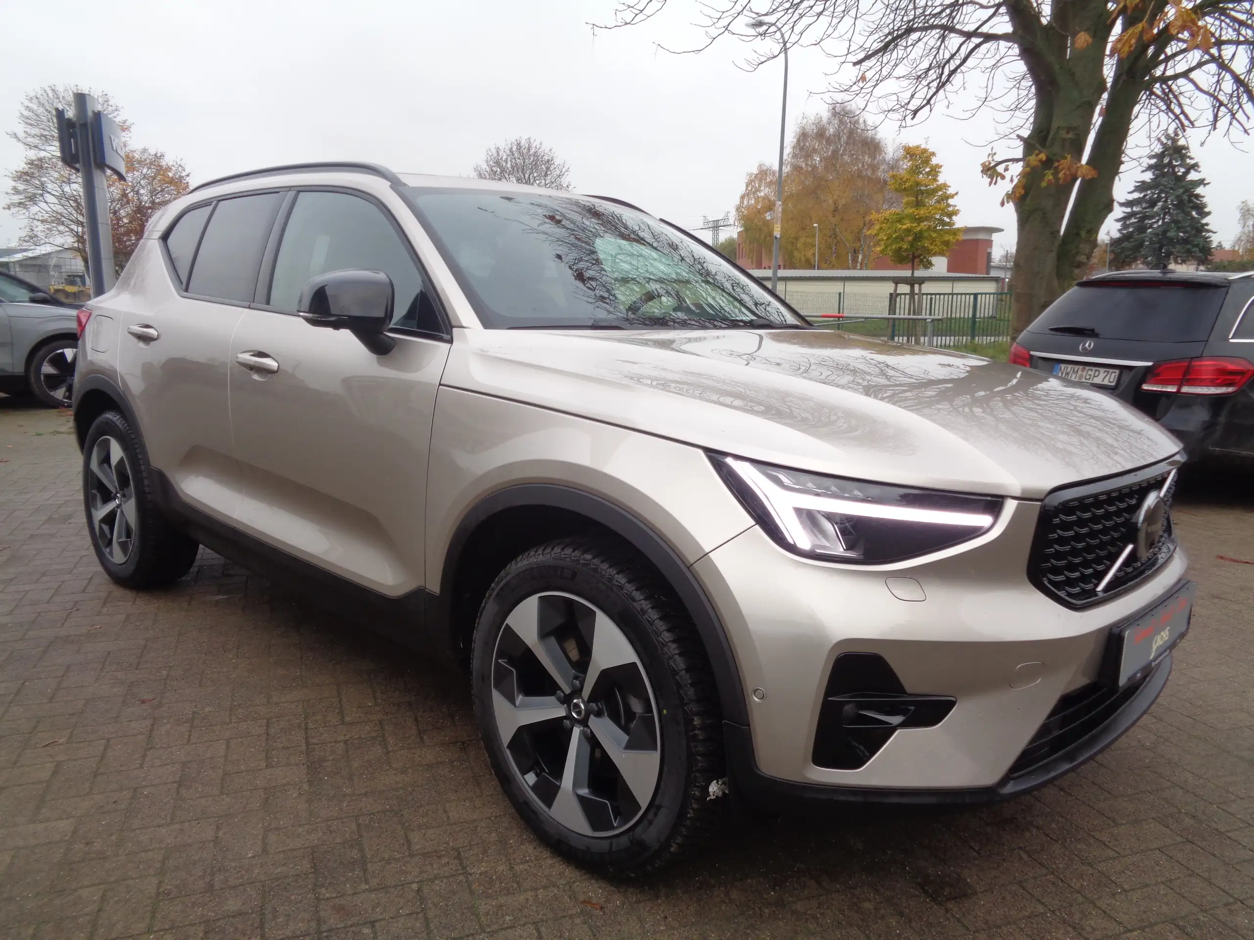 Volvo - XC40