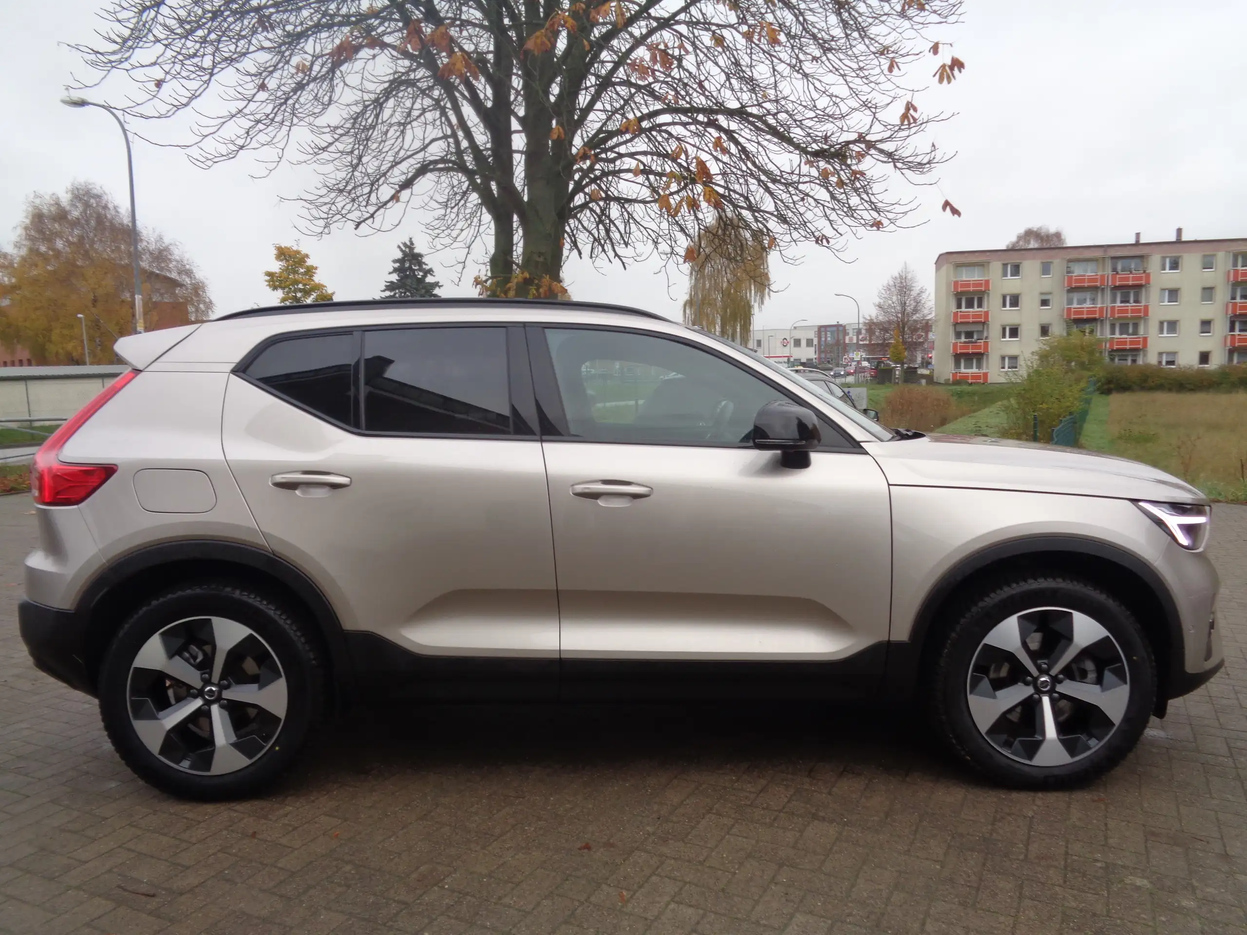 Volvo - XC40