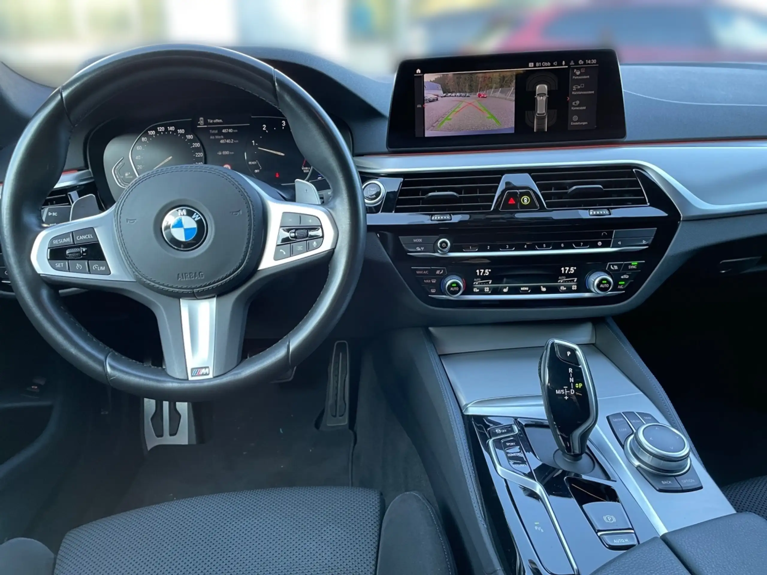 BMW - 520