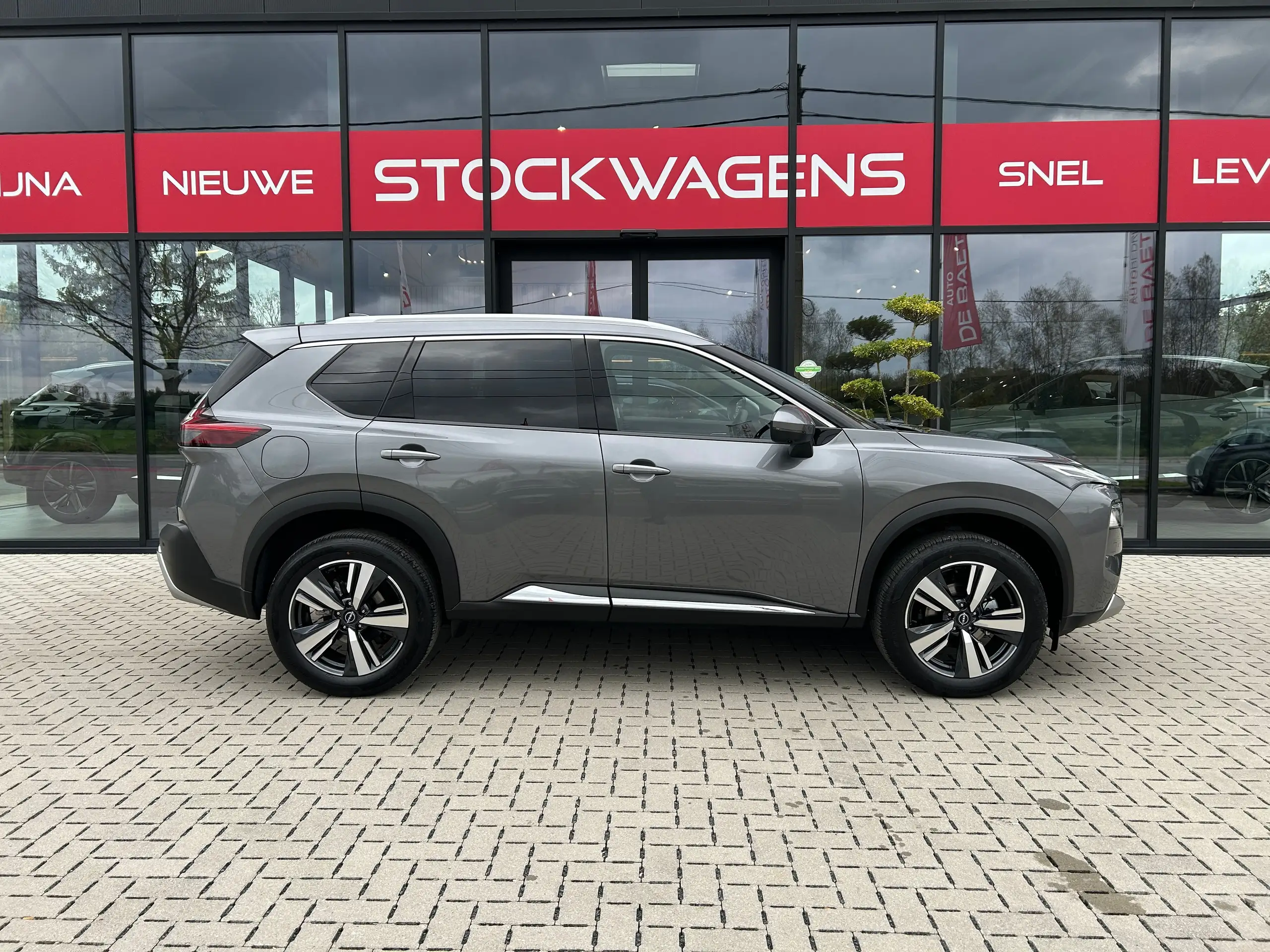 Nissan - X-Trail