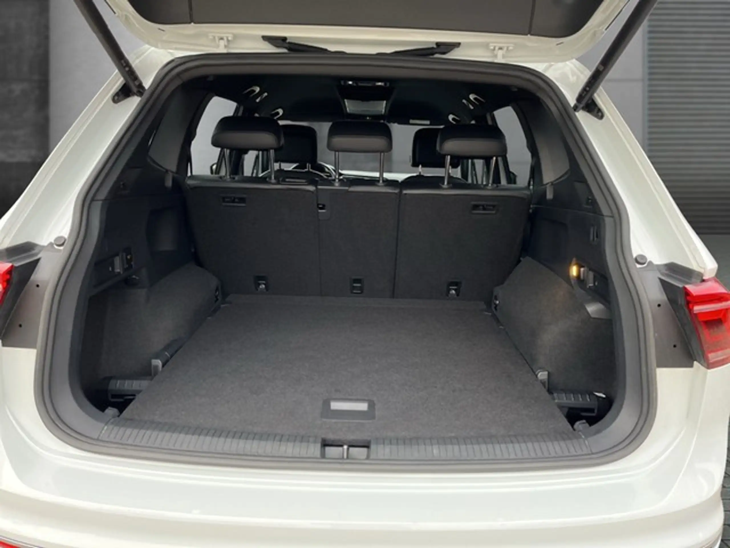 Volkswagen - Tiguan Allspace