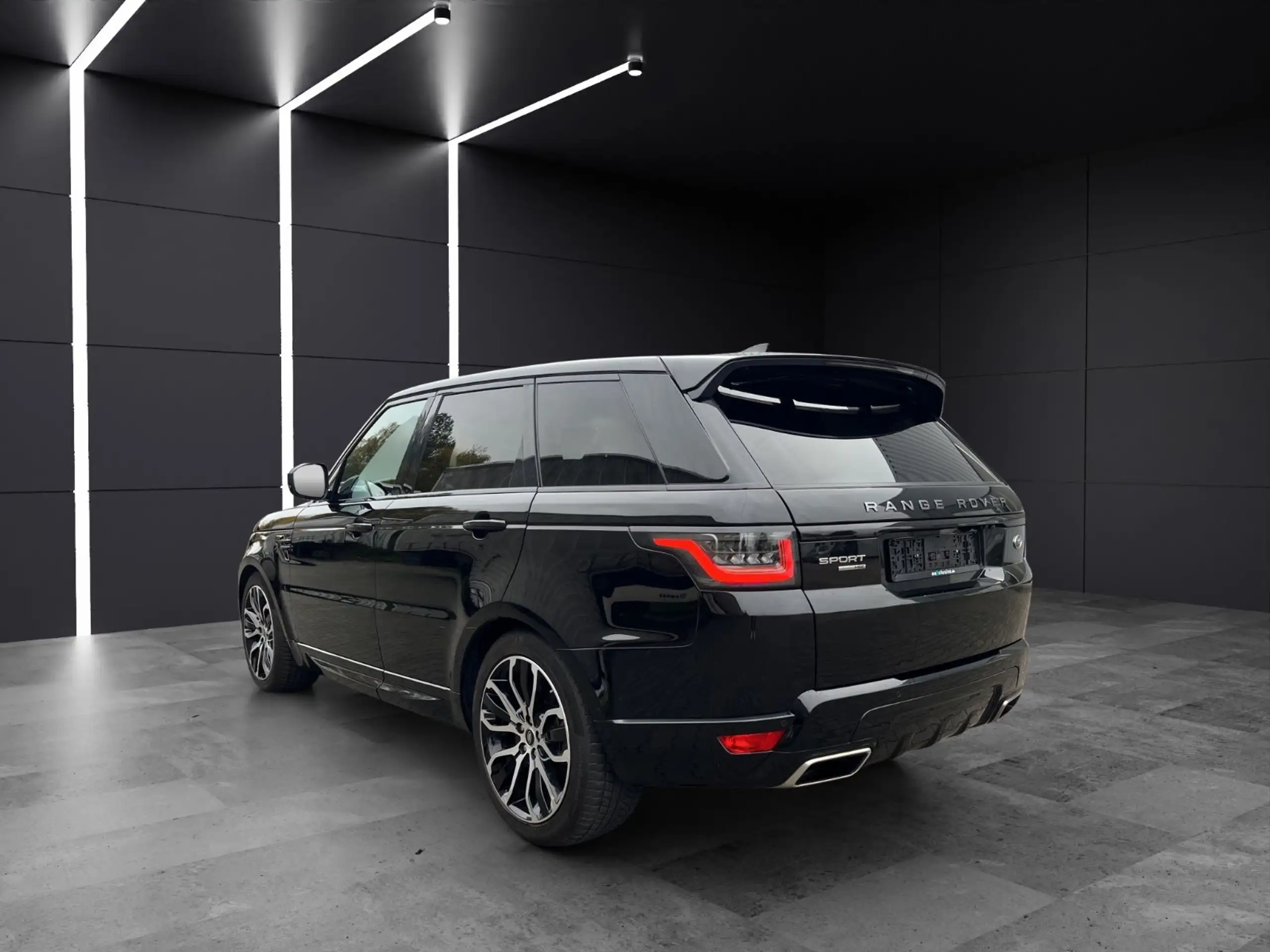 Land Rover - Range Rover Sport