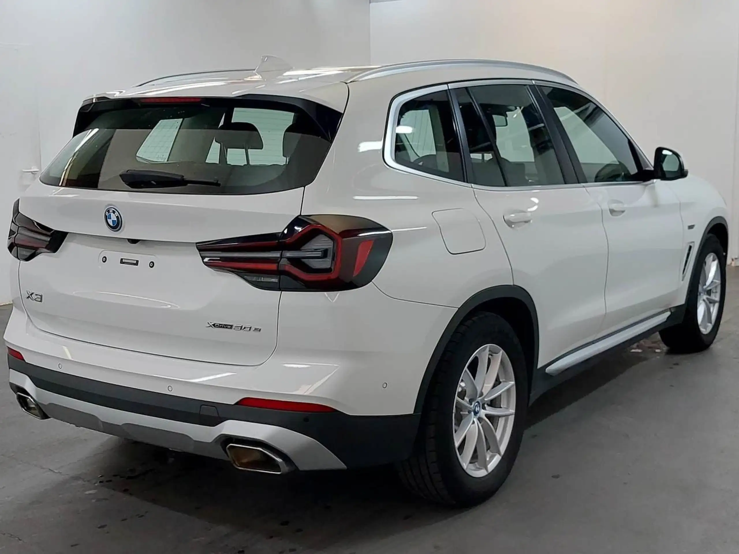 BMW - X3