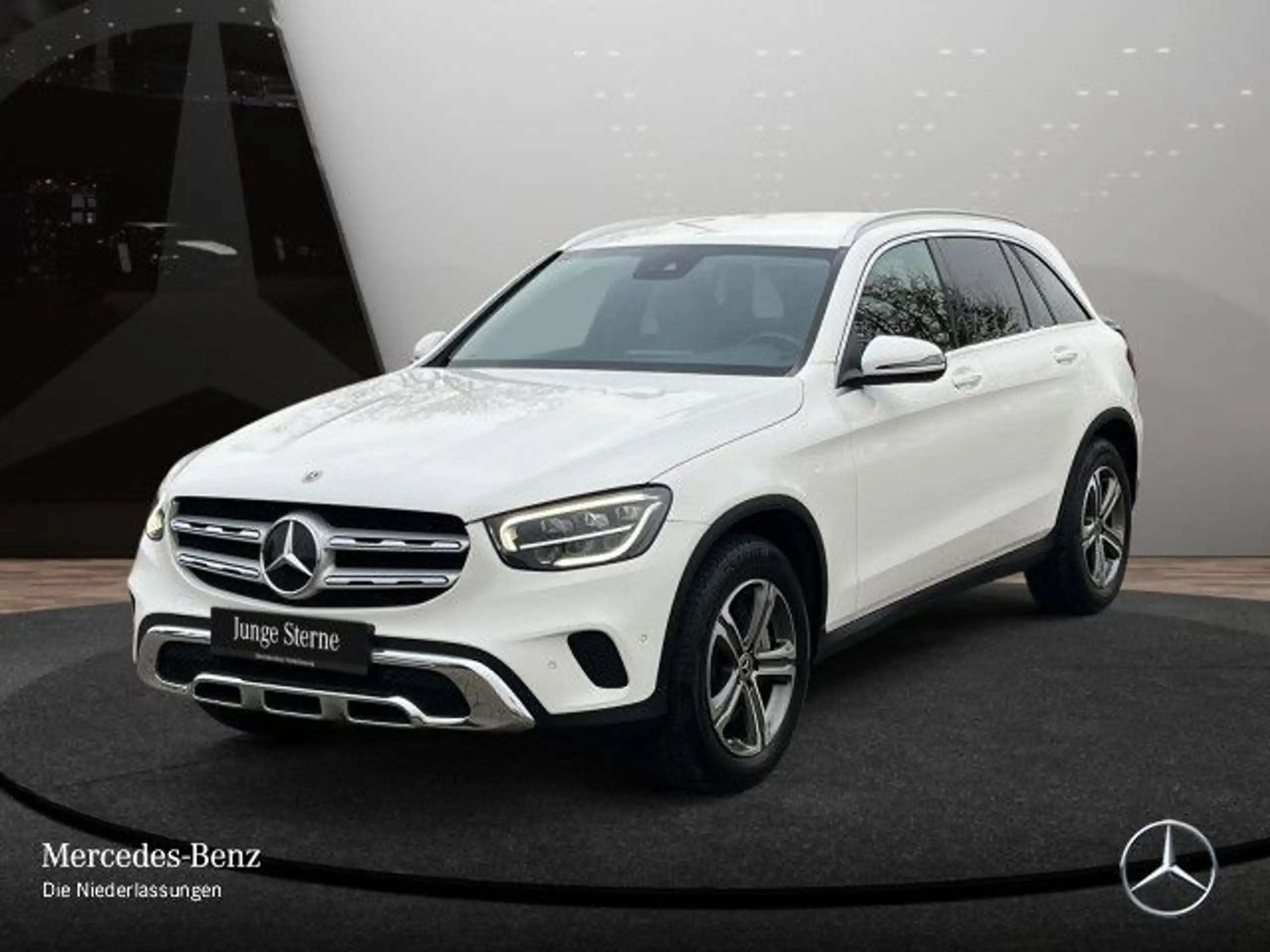 Mercedes-Benz - GLC 300