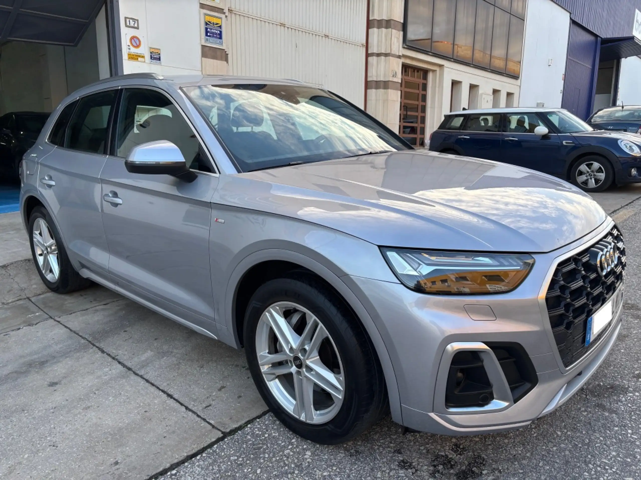 Audi - Q5