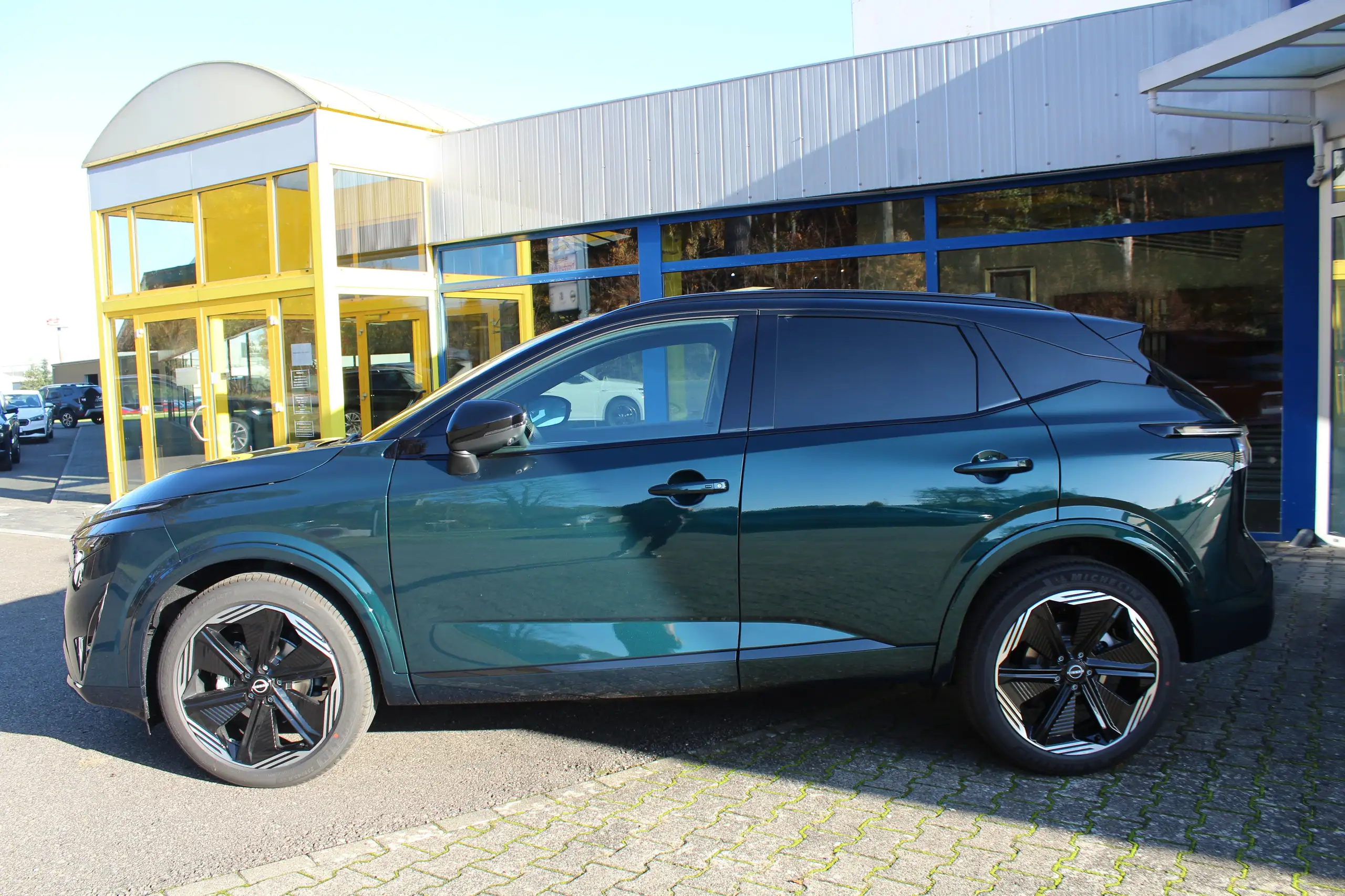 Nissan - Qashqai