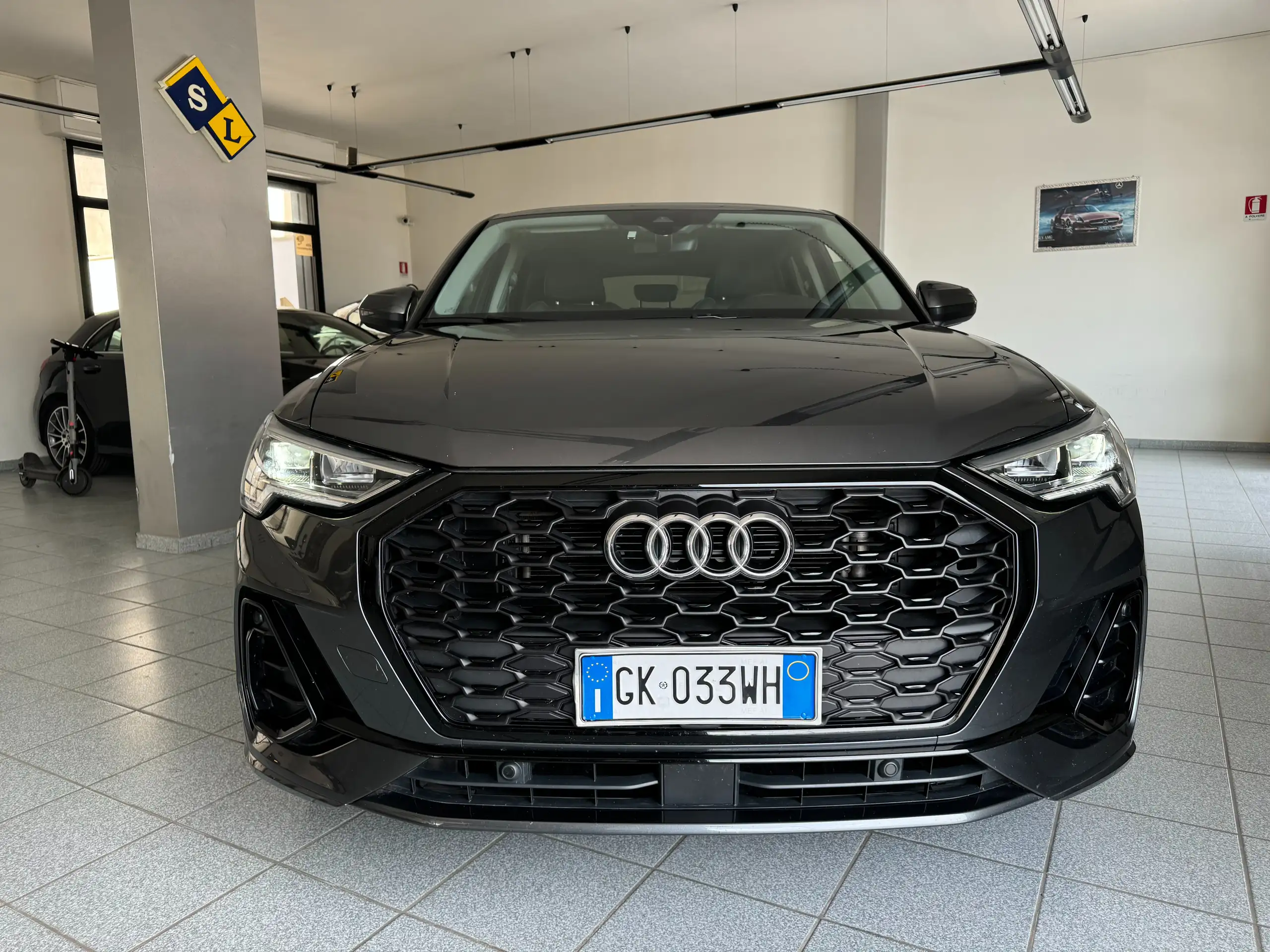 Audi - Q3