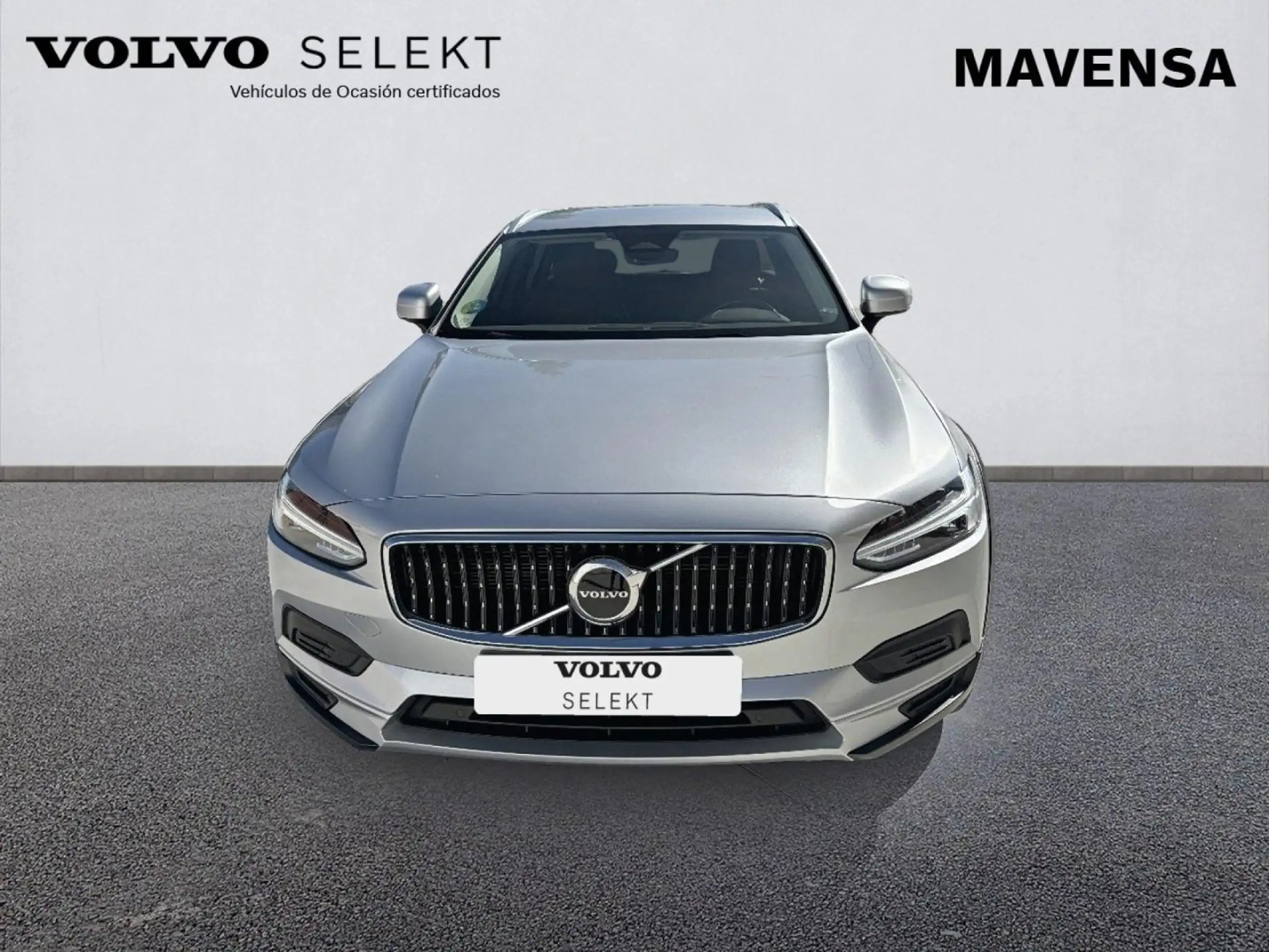 Volvo - V90 Cross Country