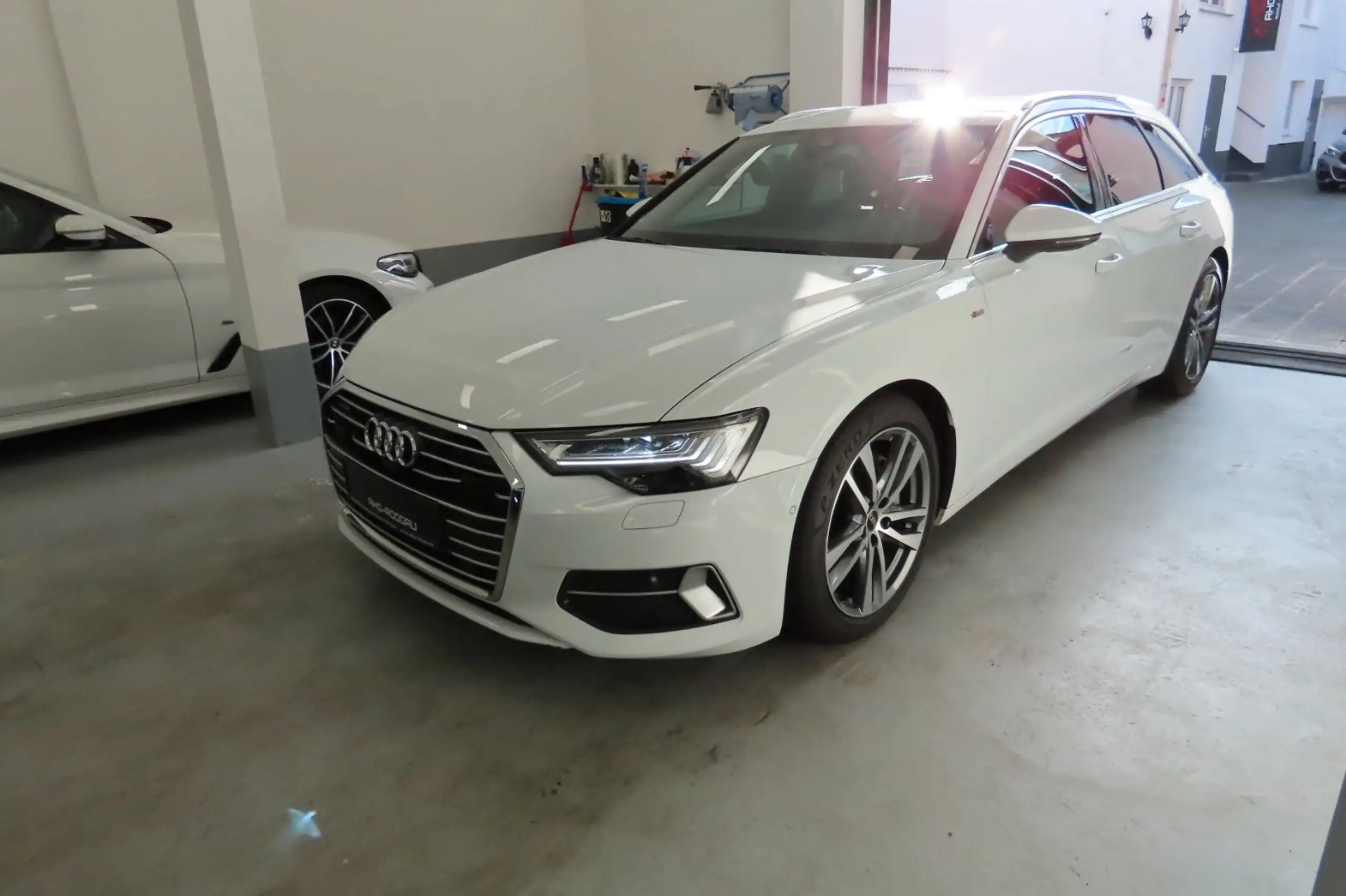 Audi - A6