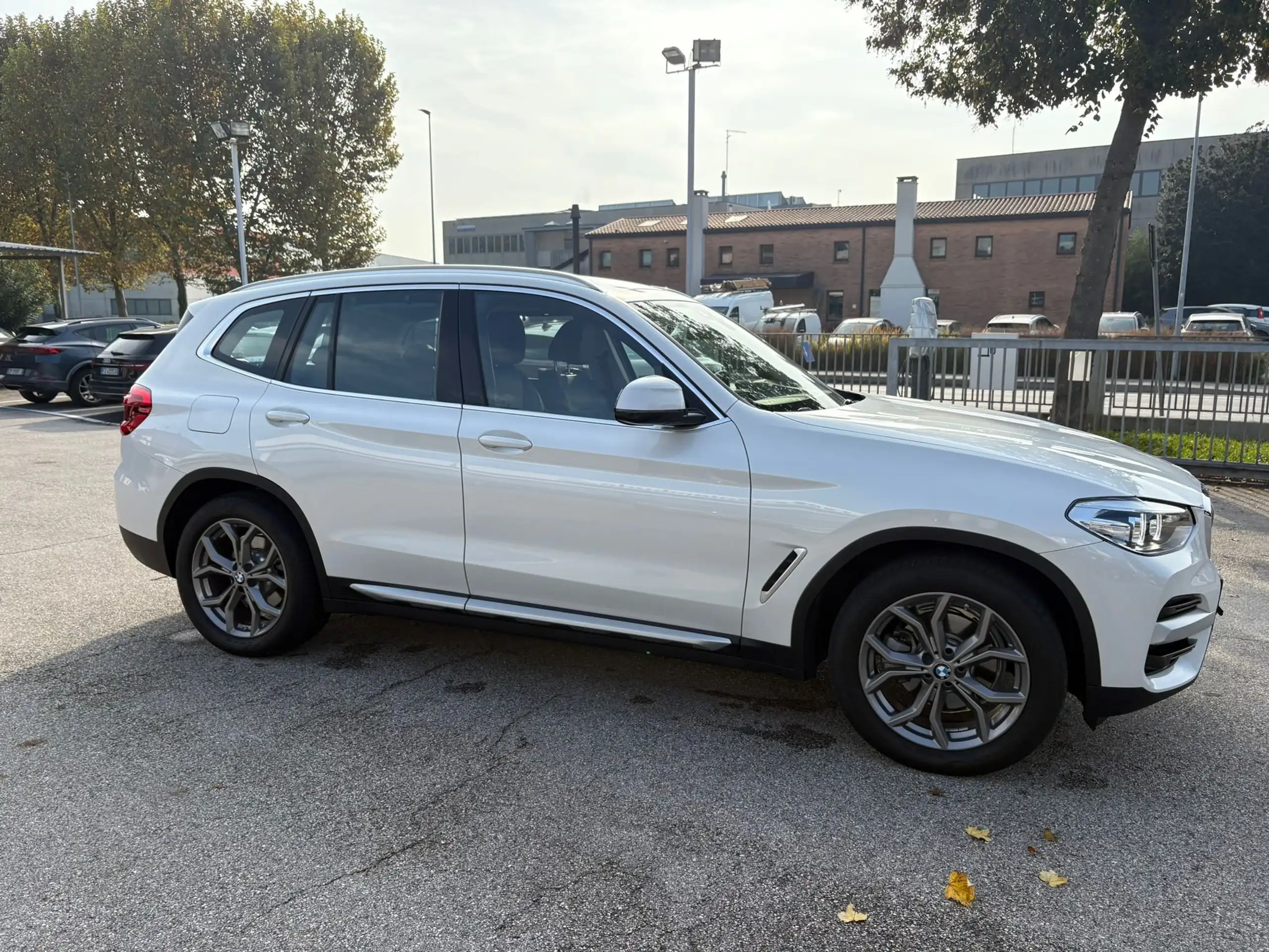 BMW - X3