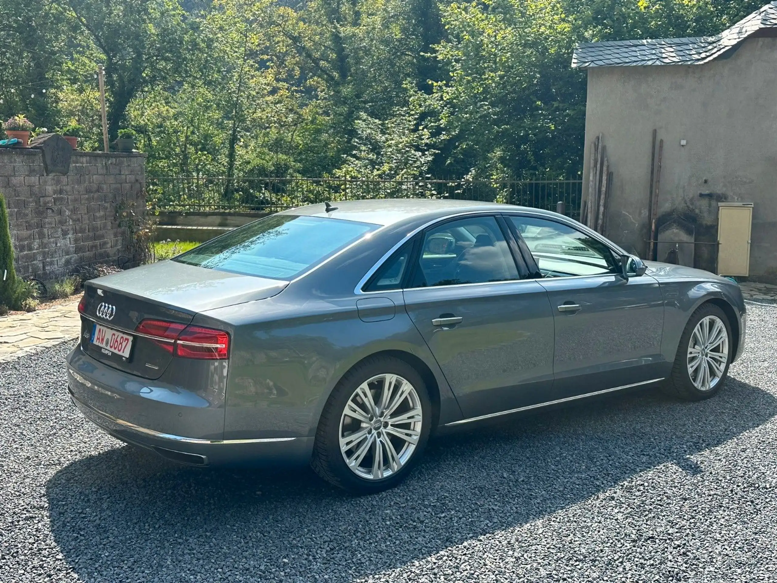 Audi - A8