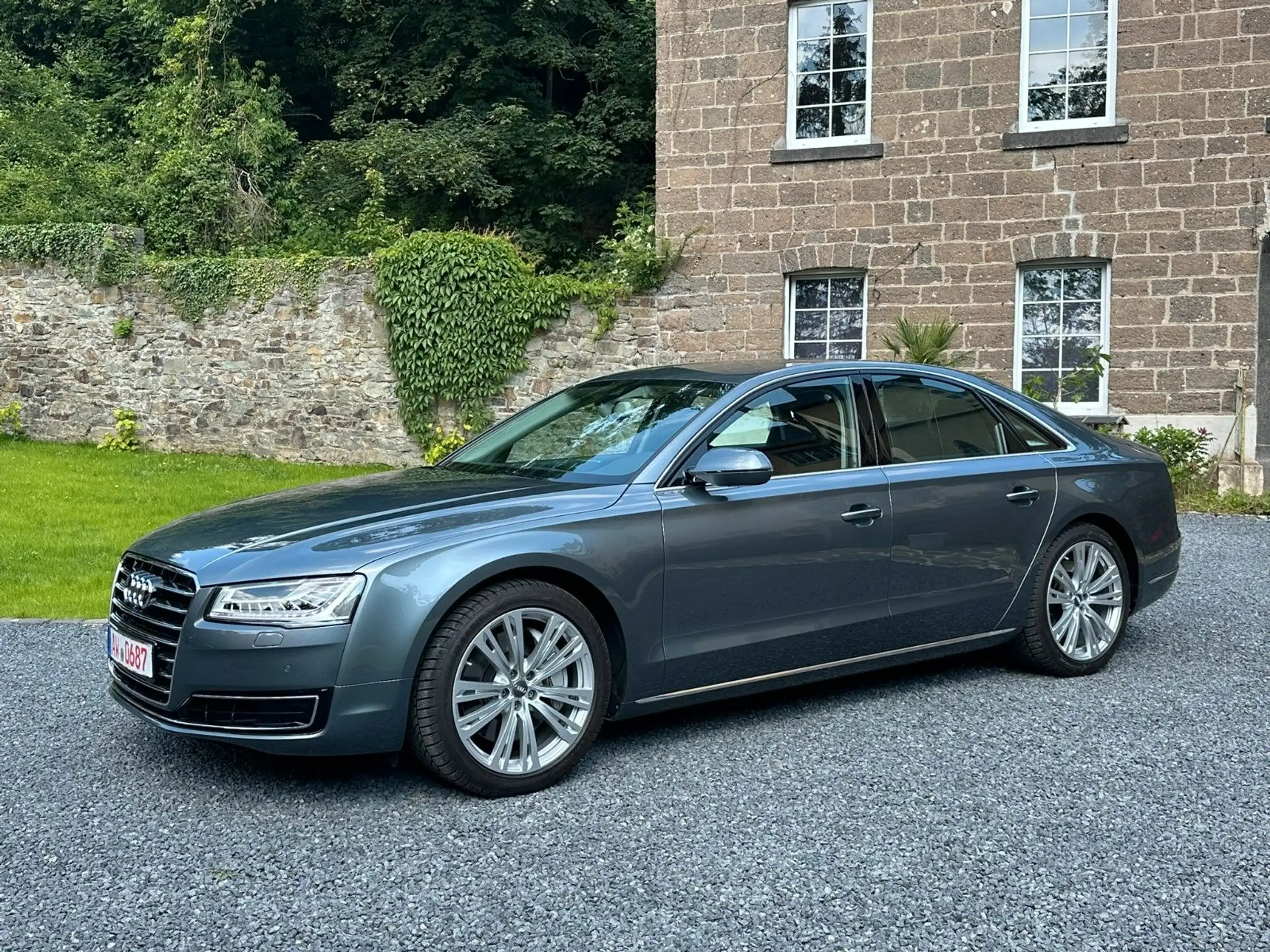 Audi - A8