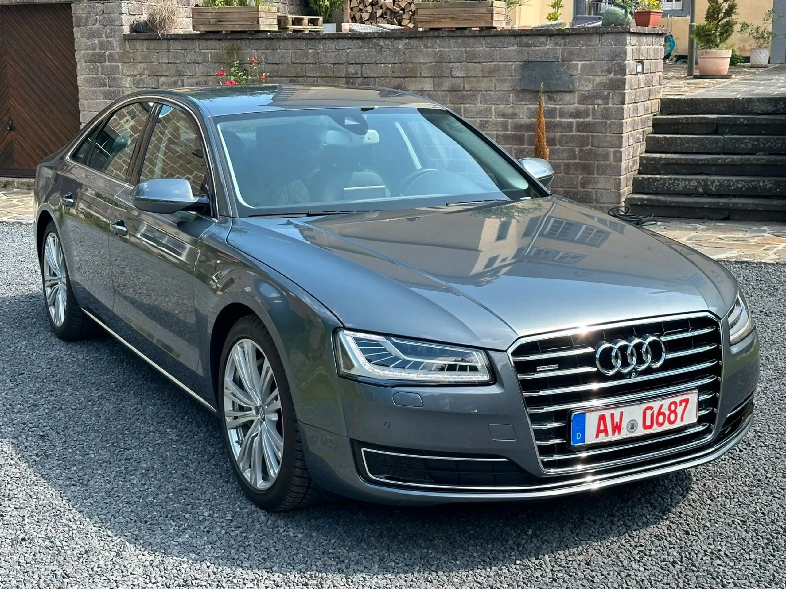 Audi - A8