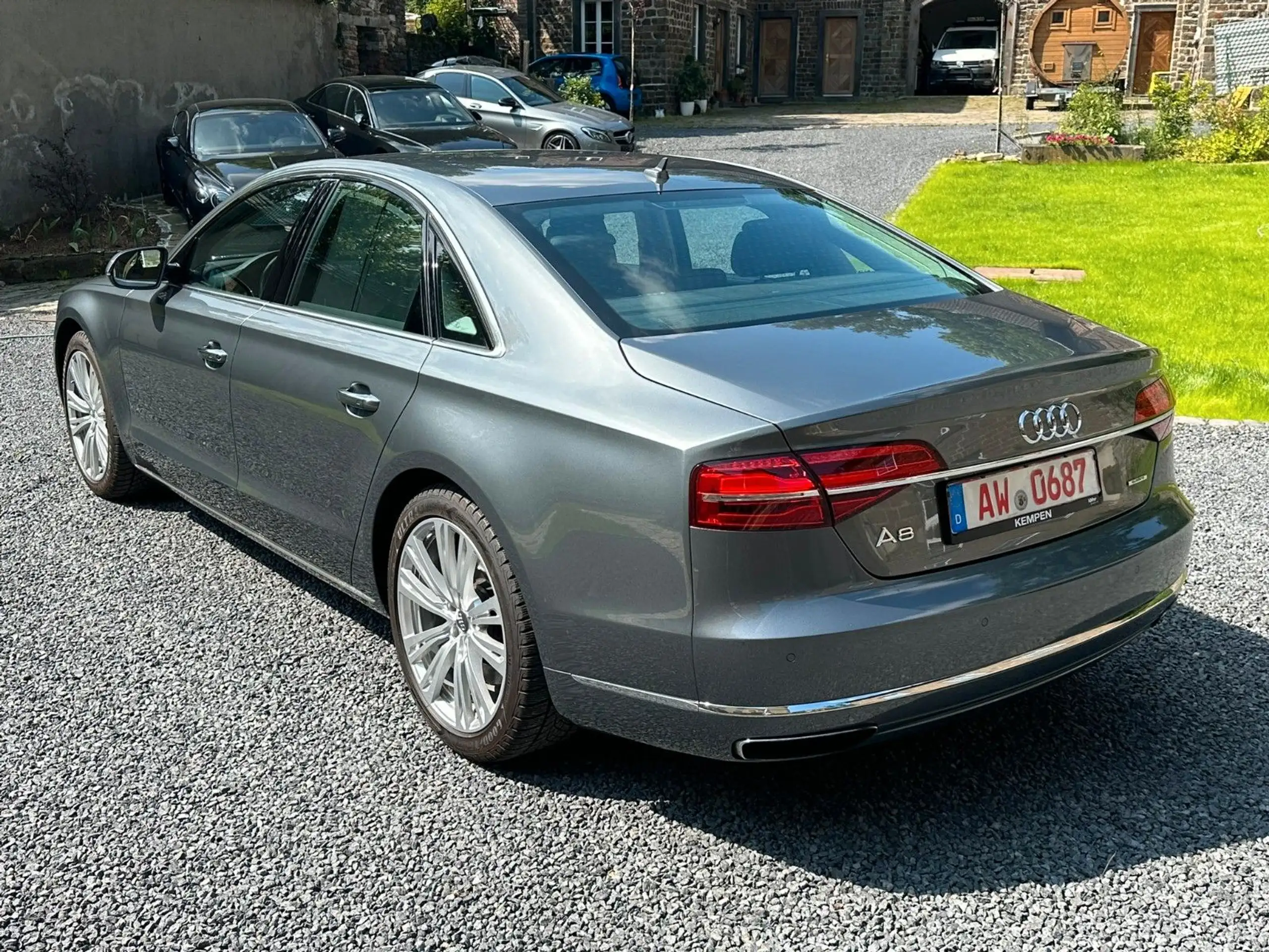 Audi - A8