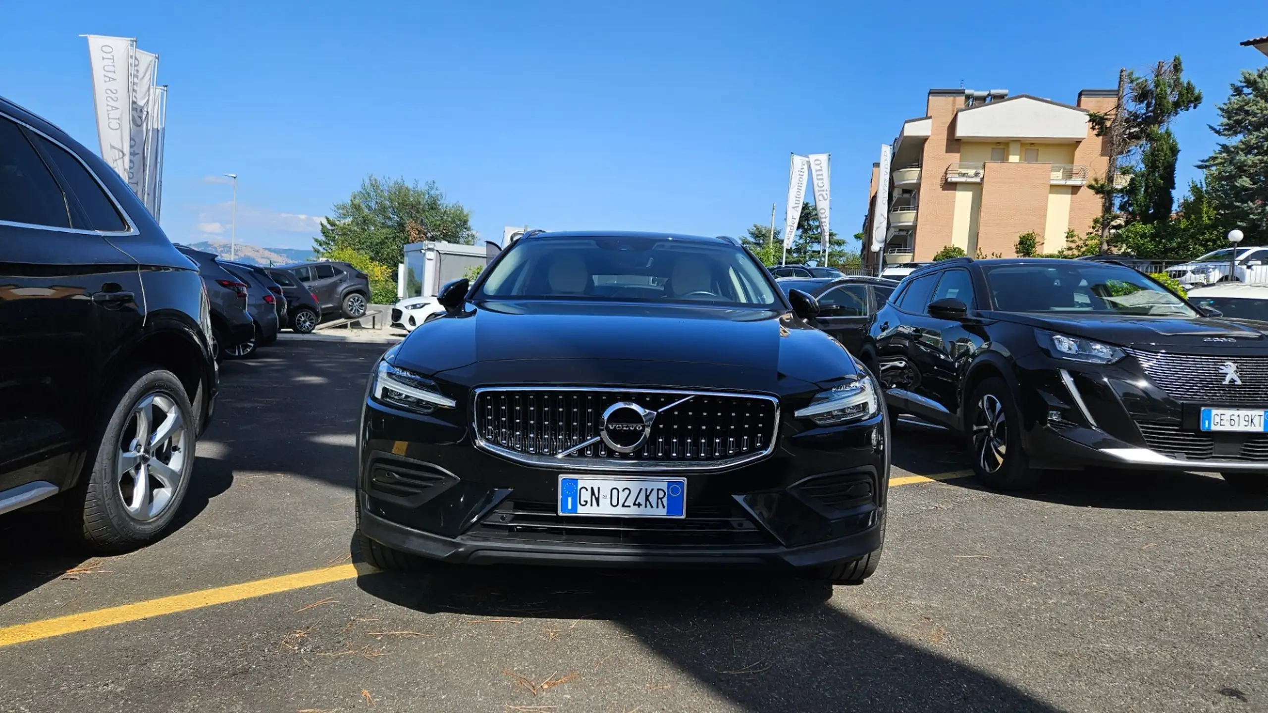 Volvo - V60 Cross Country