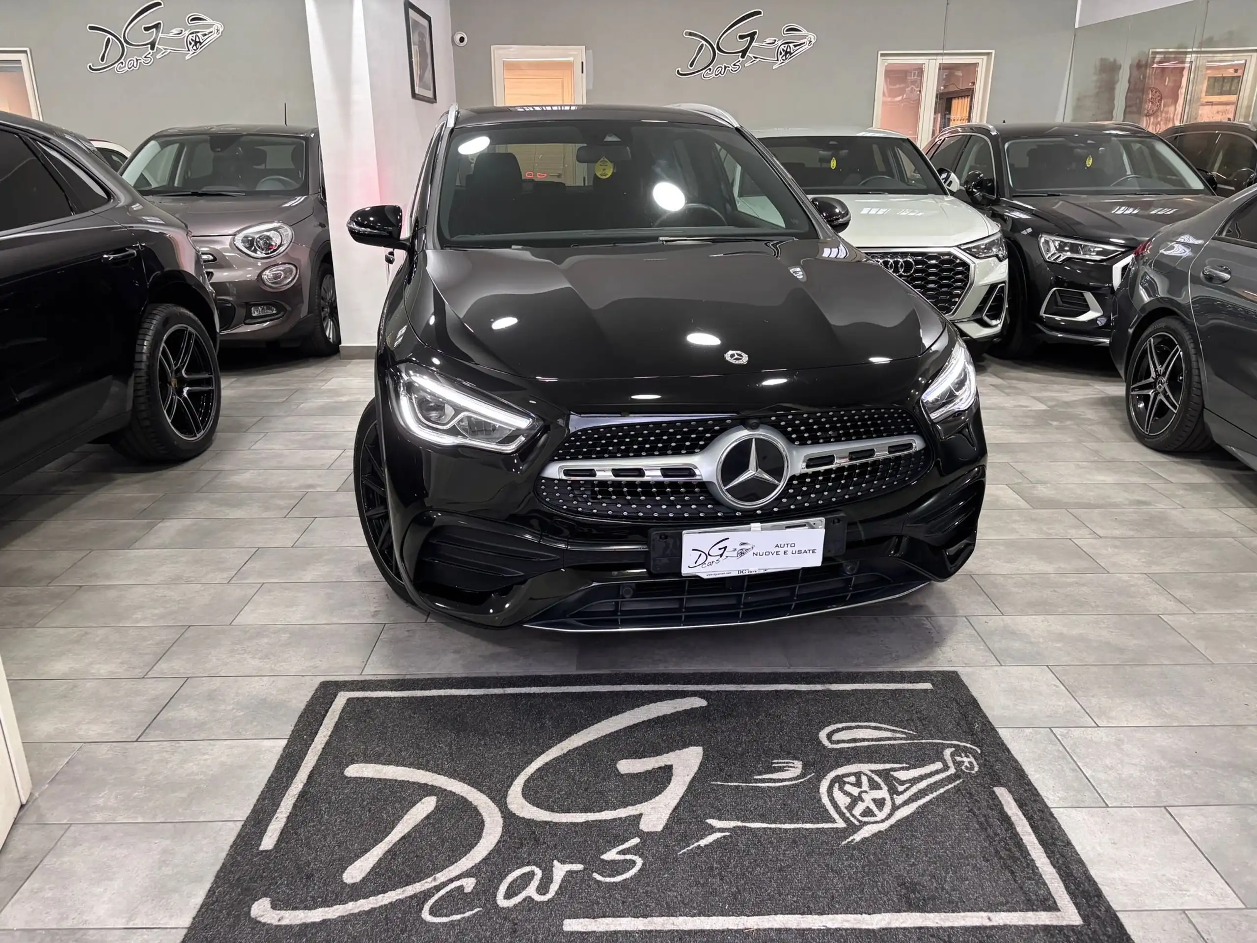 Mercedes-Benz - GLA 220