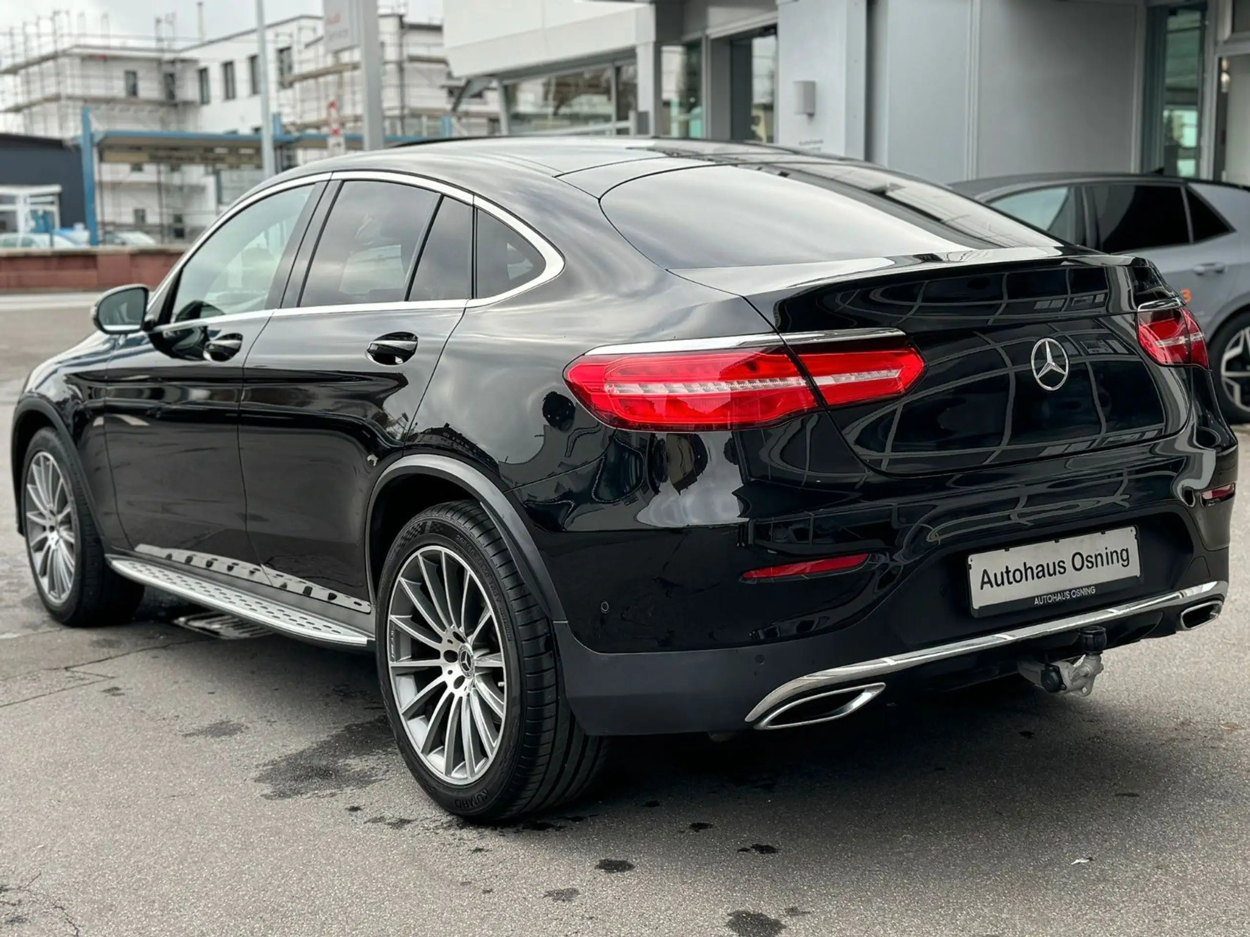 Mercedes-Benz - GLC 220