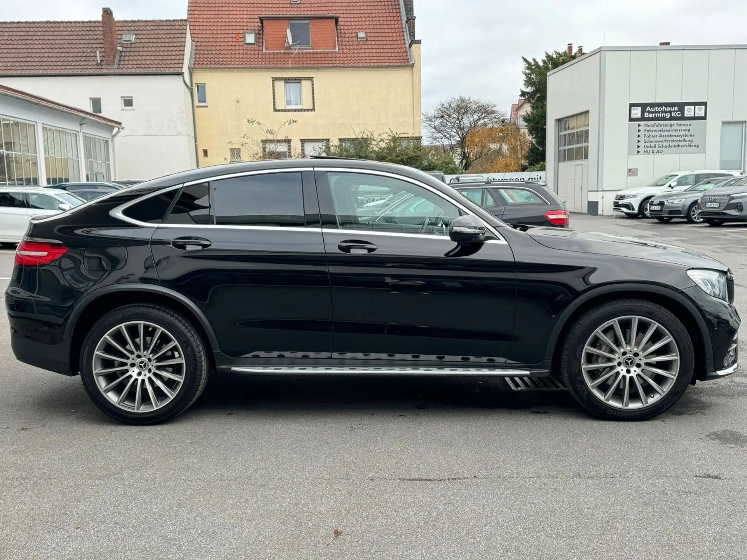 Mercedes-Benz - GLC 220