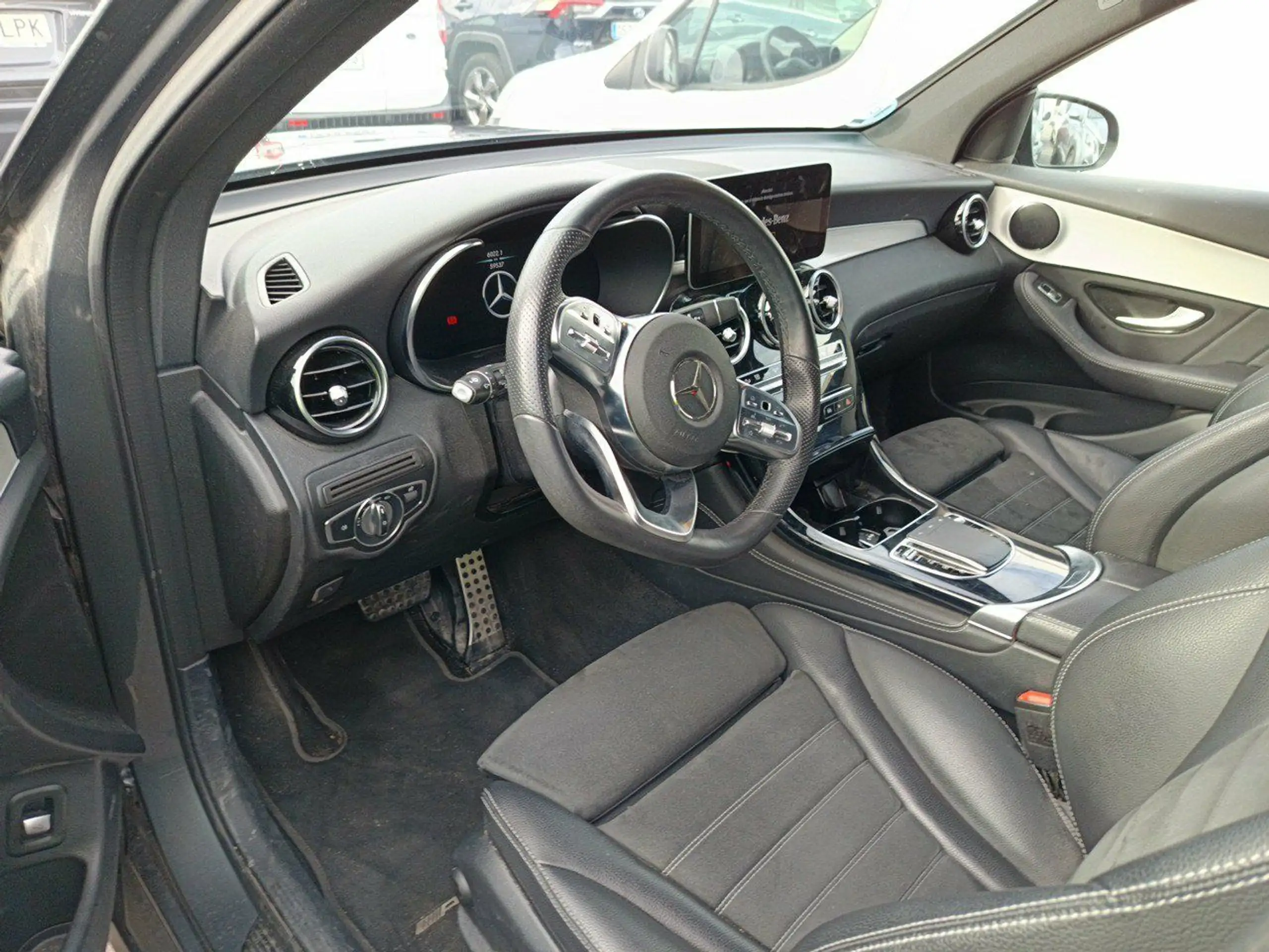 Mercedes-Benz - GLC 200