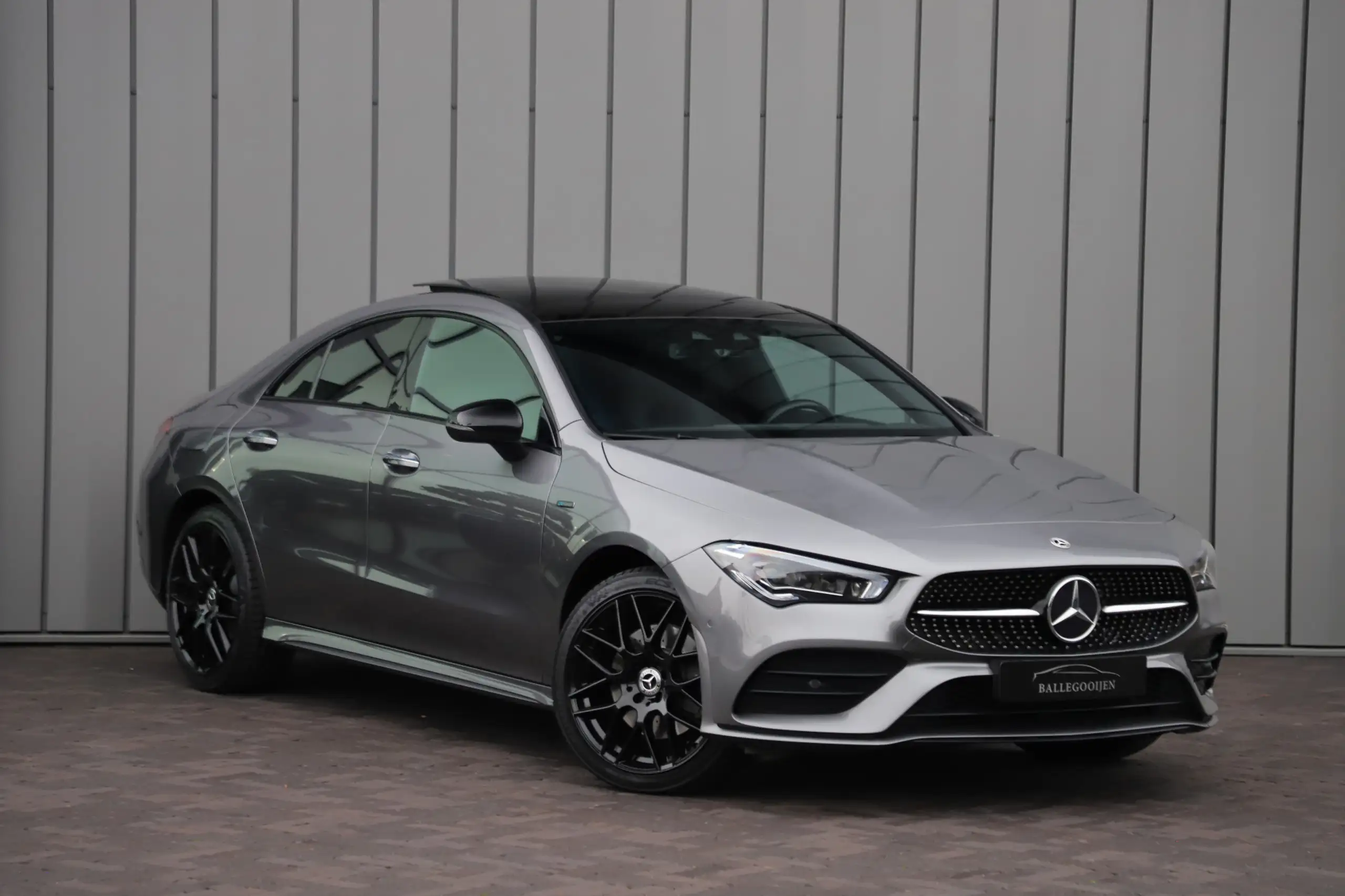 Mercedes-Benz - CLA 250