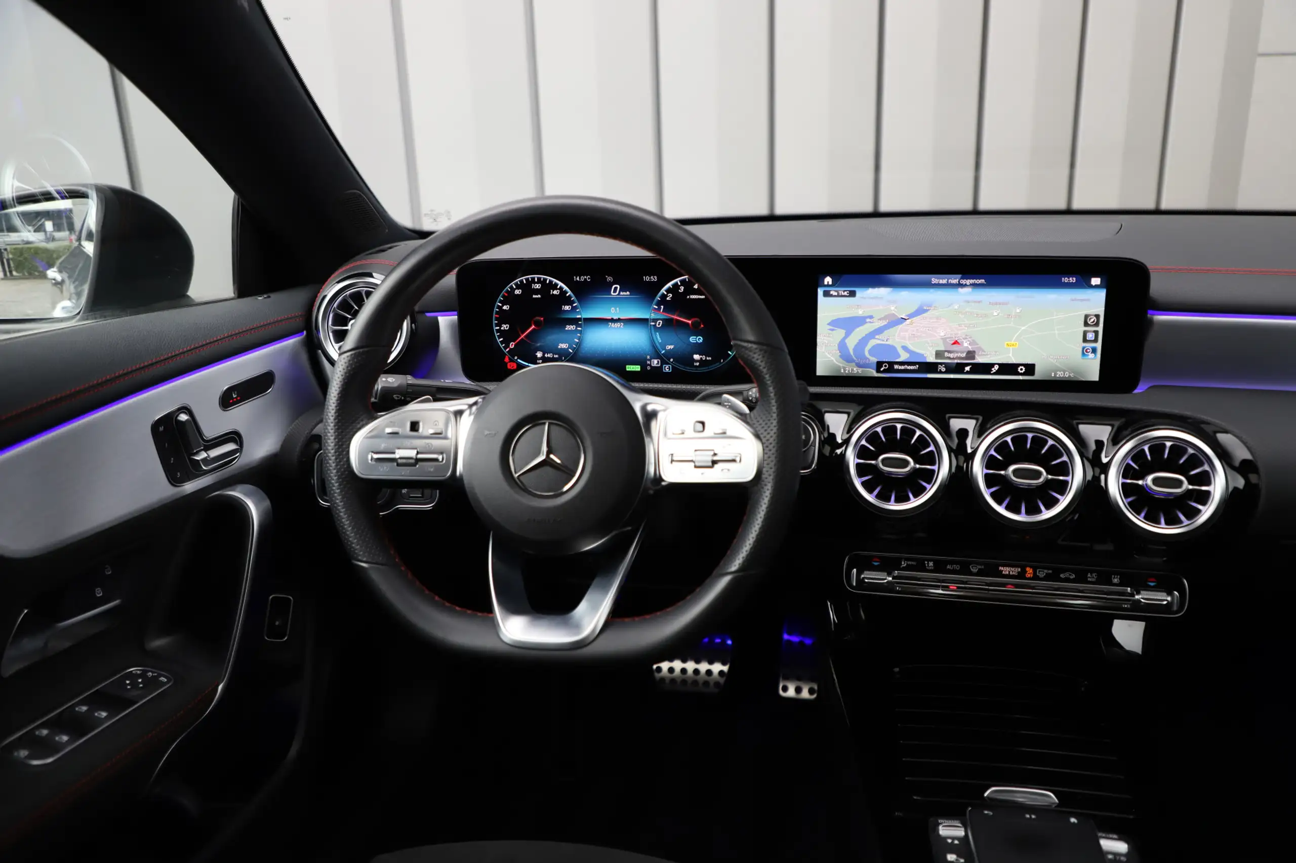 Mercedes-Benz - CLA 250