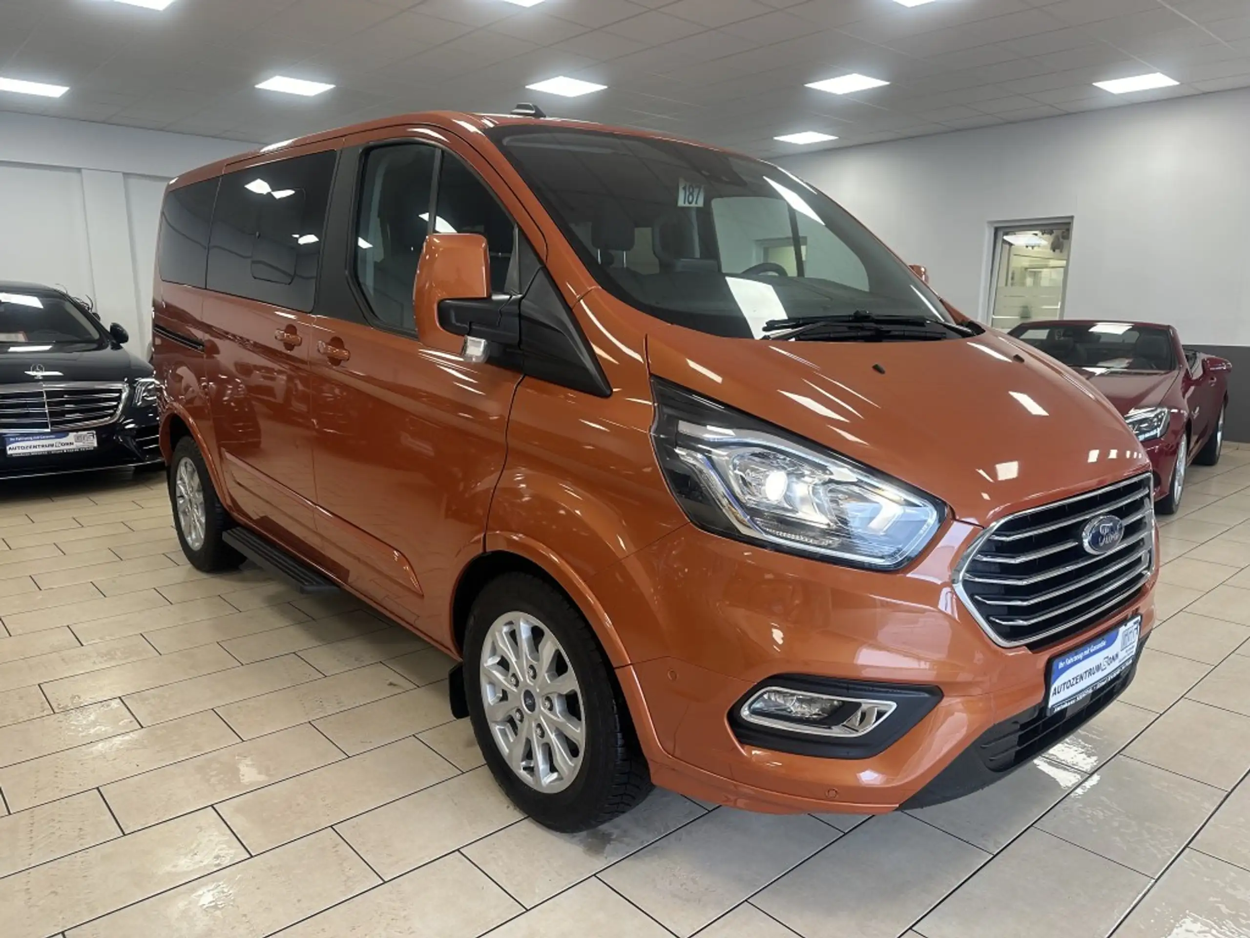 Ford - Tourneo Custom