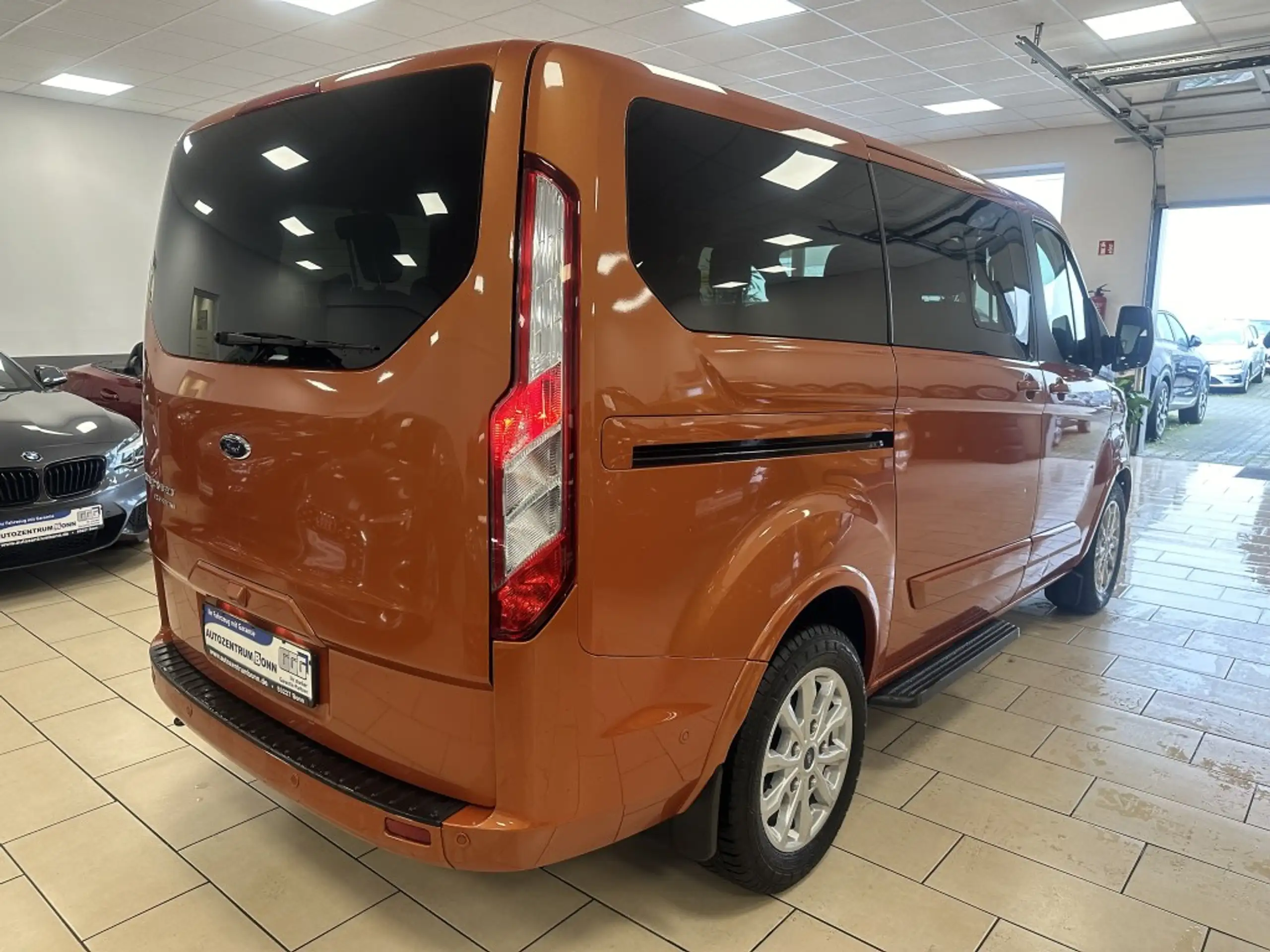 Ford - Tourneo Custom