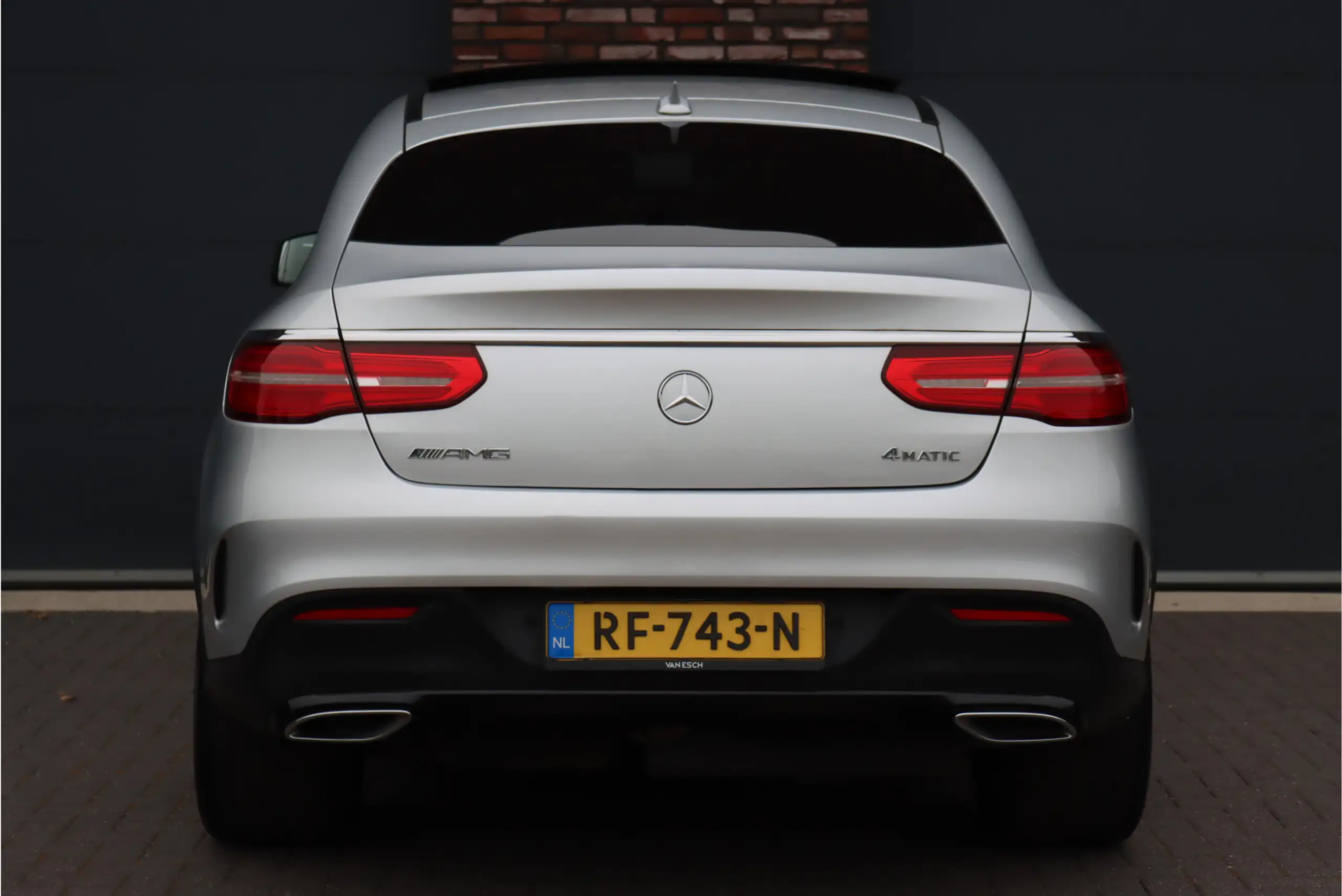 Mercedes-Benz - GLE 350