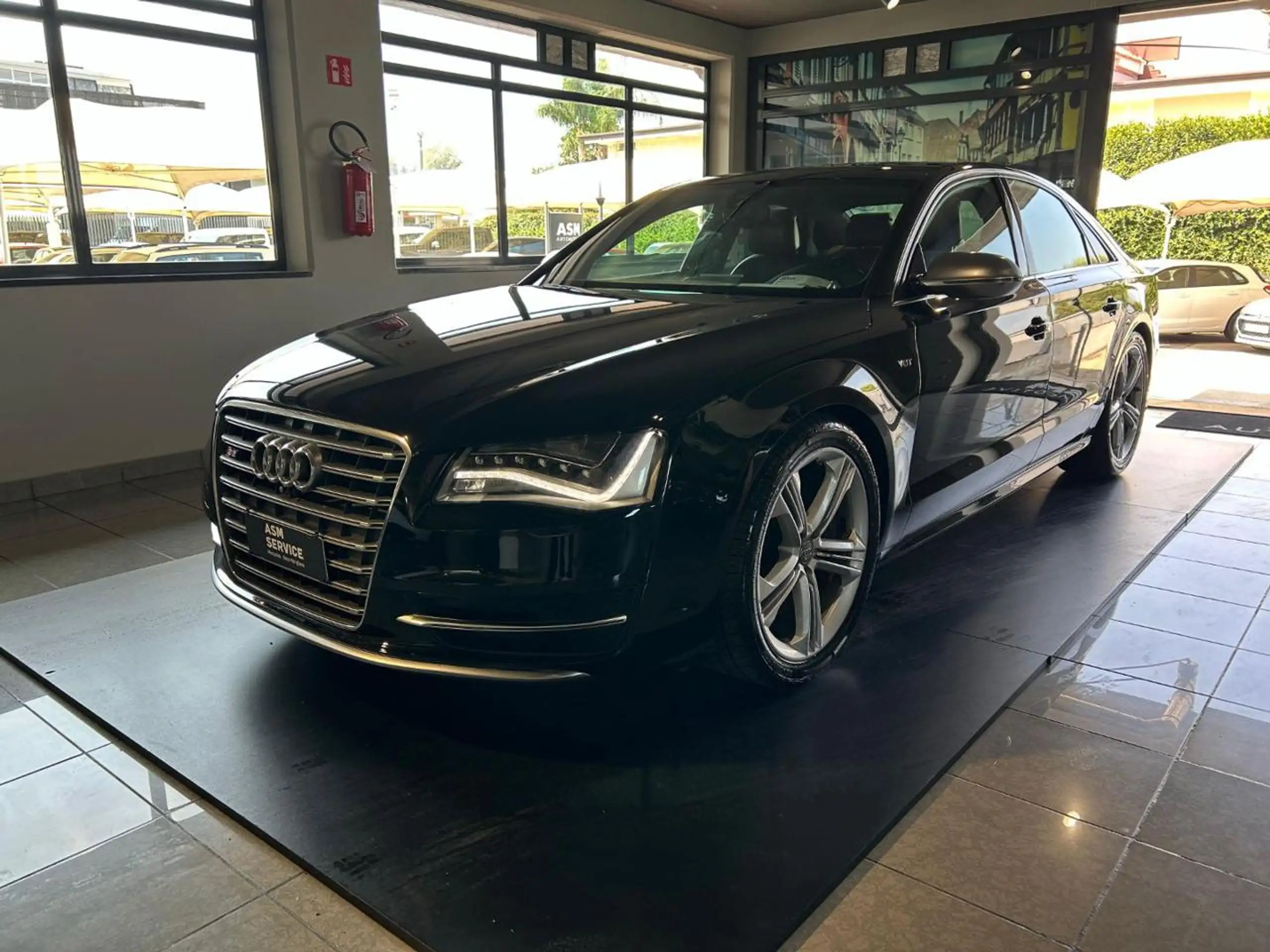 Audi - S8