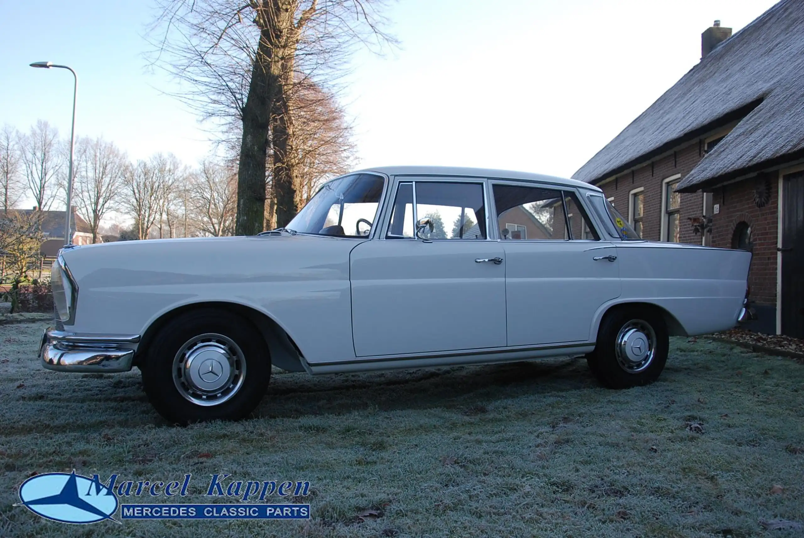 Mercedes-Benz 220 1964