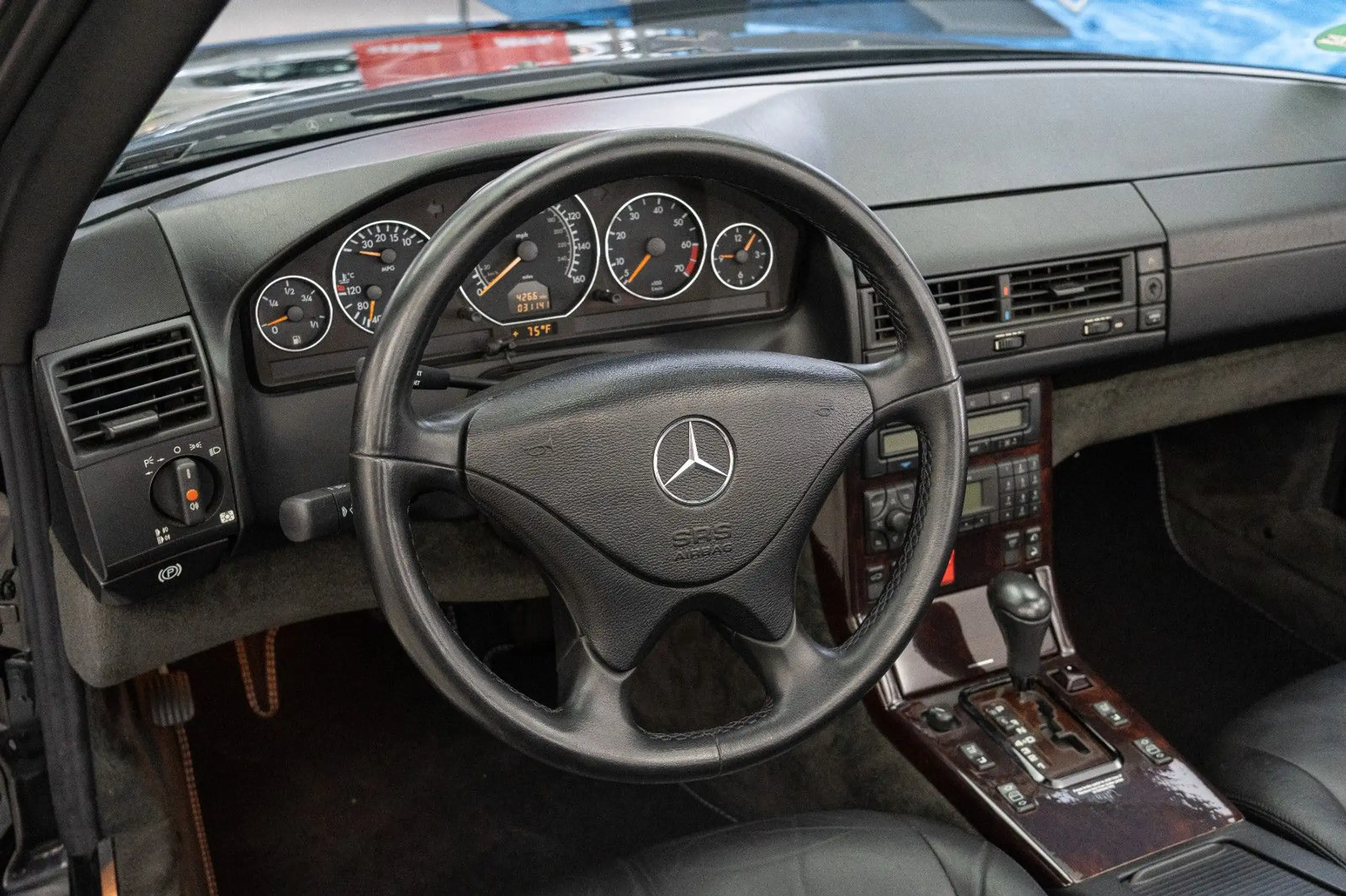 Mercedes-Benz - SL 500