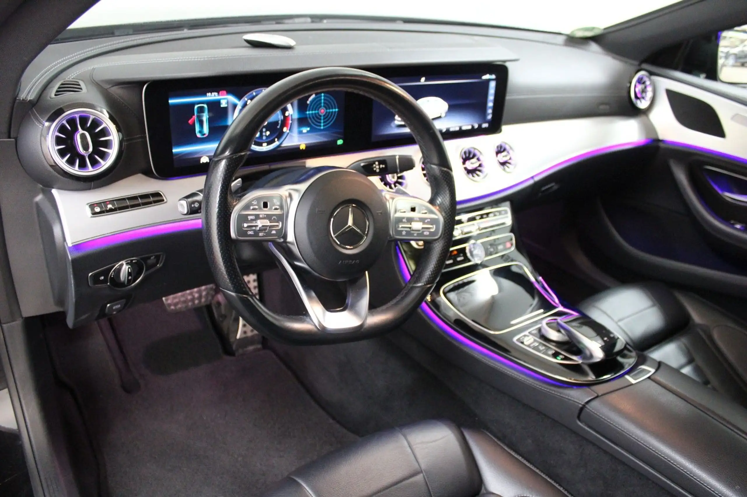 Mercedes-Benz - CLS 400