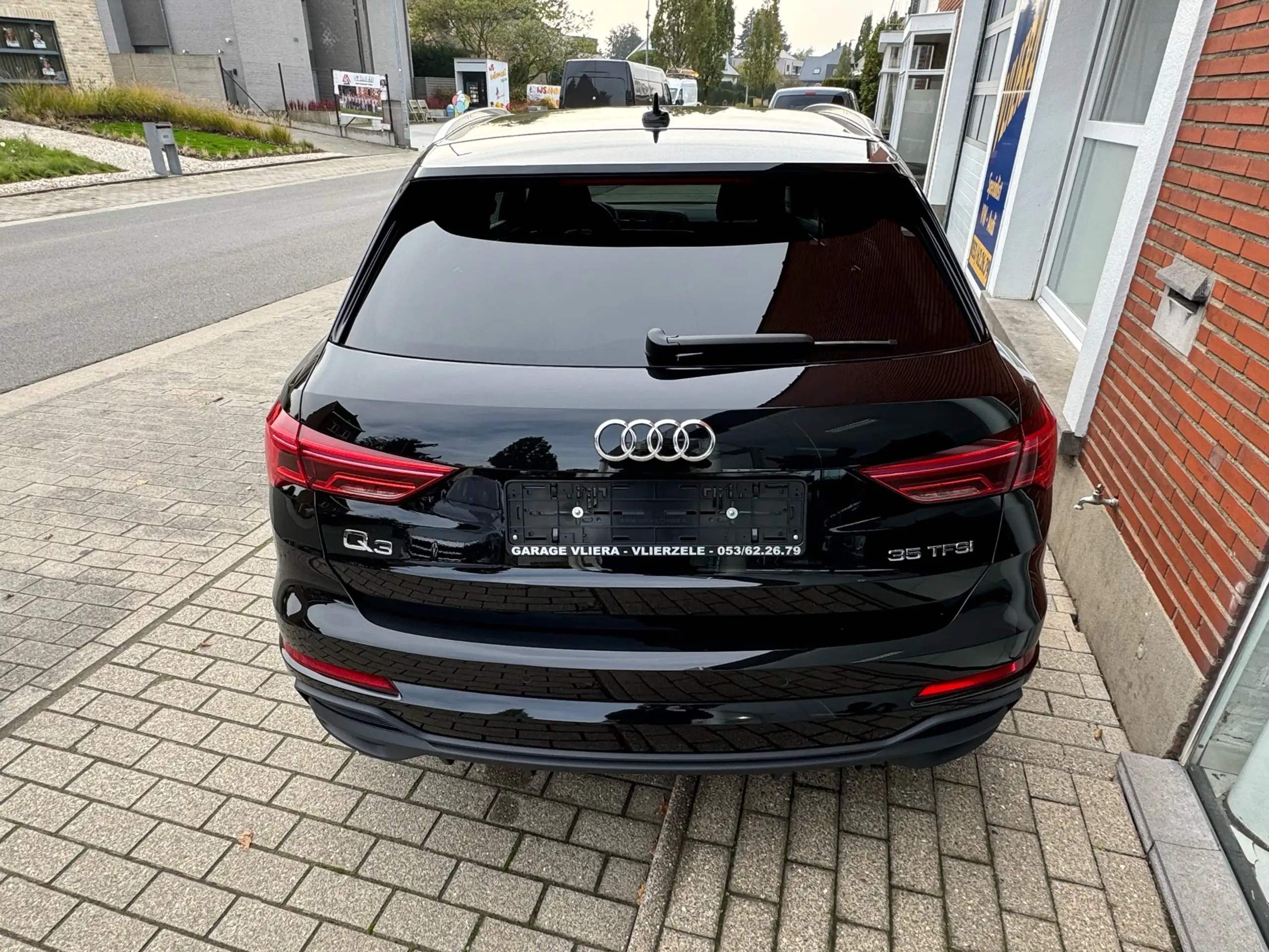 Audi - Q3