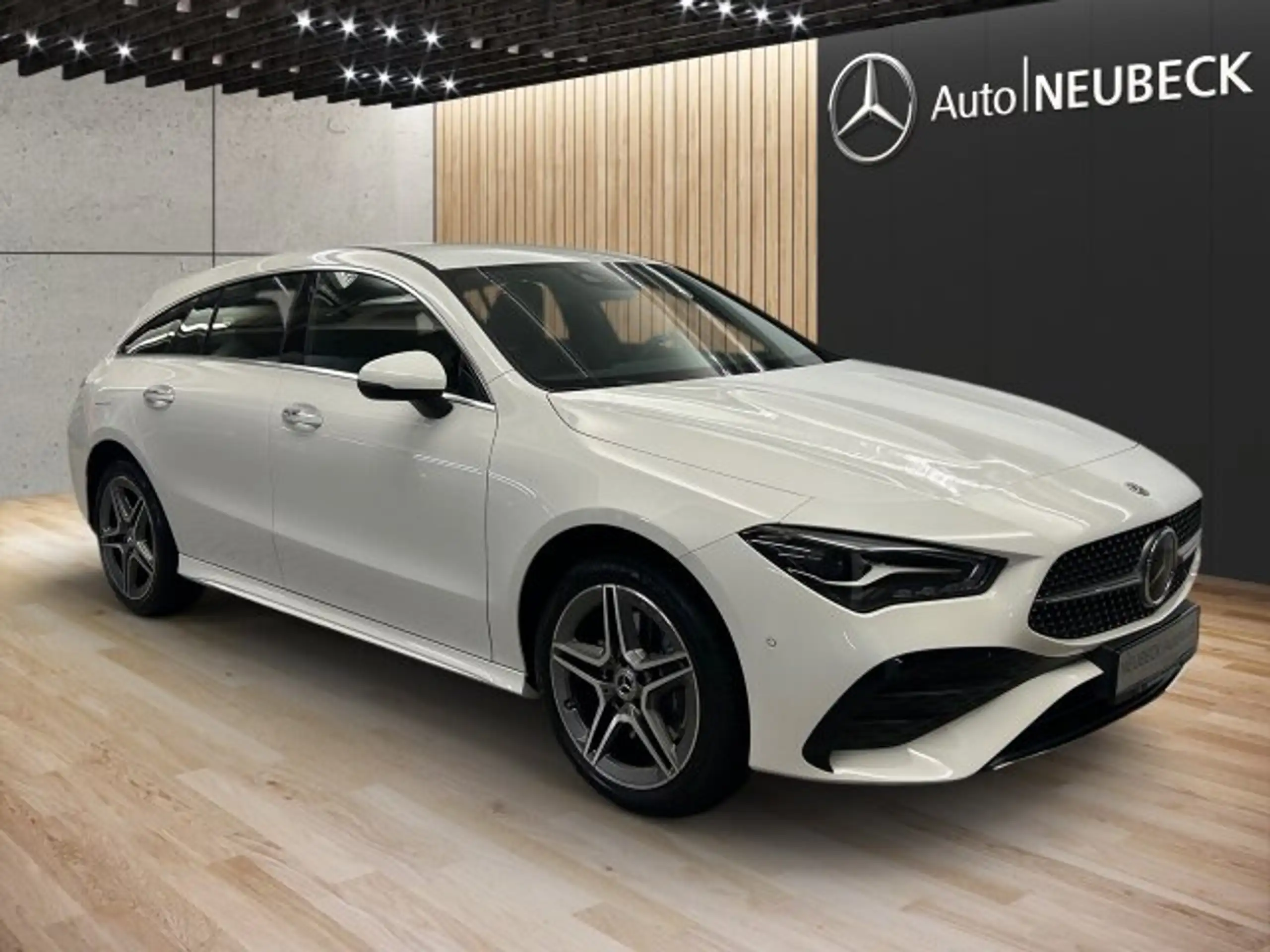 Mercedes-Benz - CLA 250