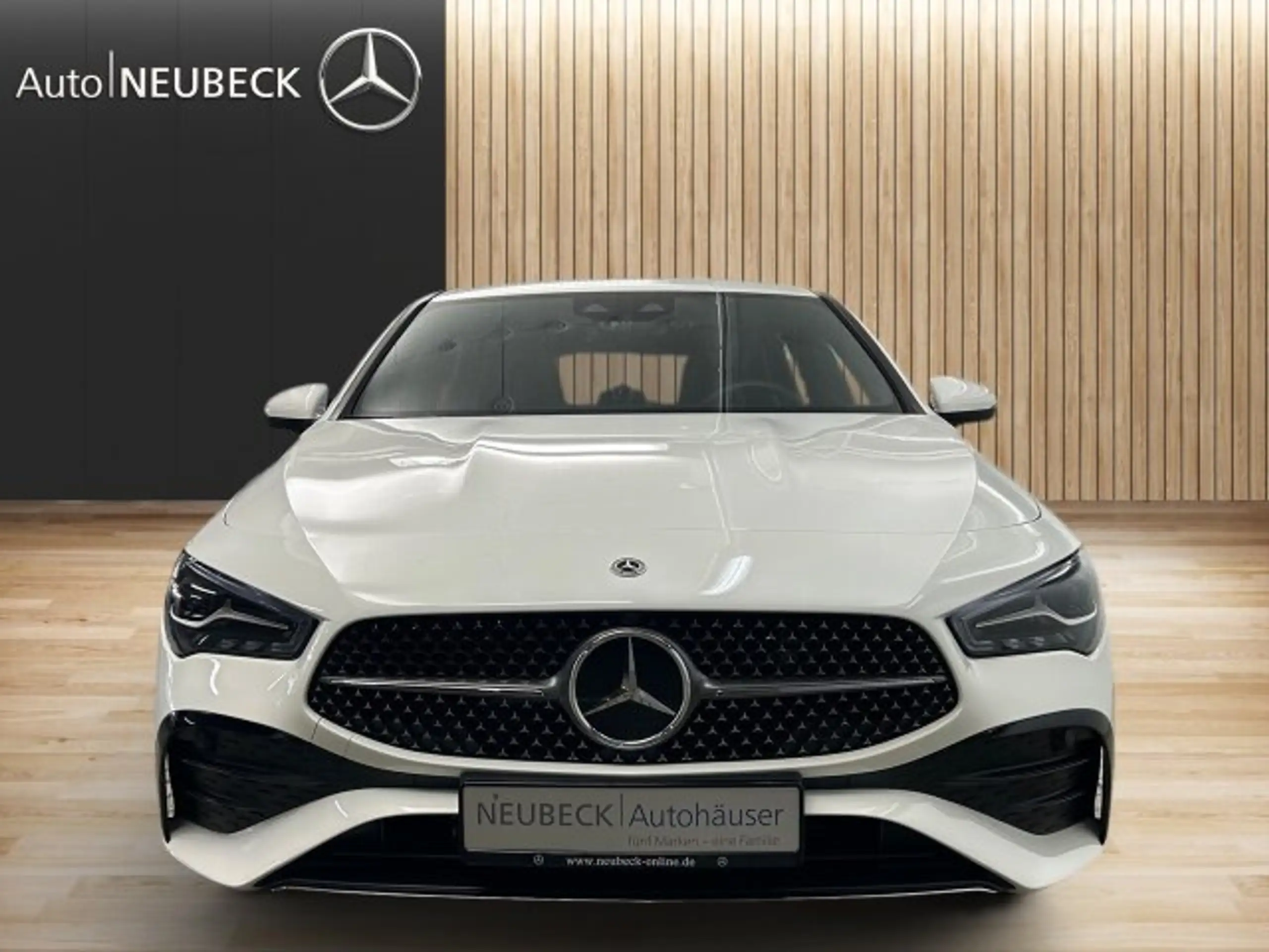 Mercedes-Benz - CLA 250