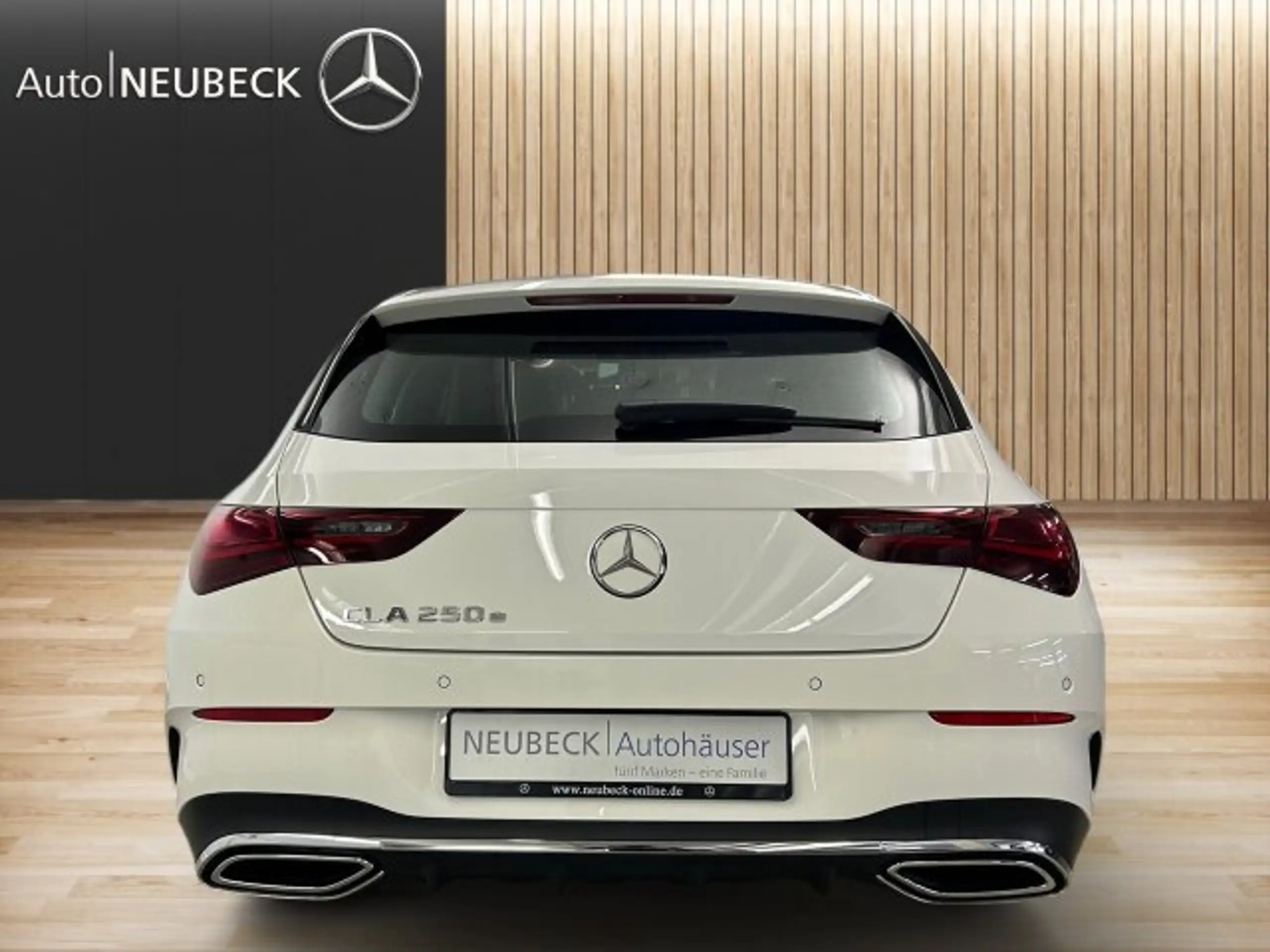 Mercedes-Benz - CLA 250