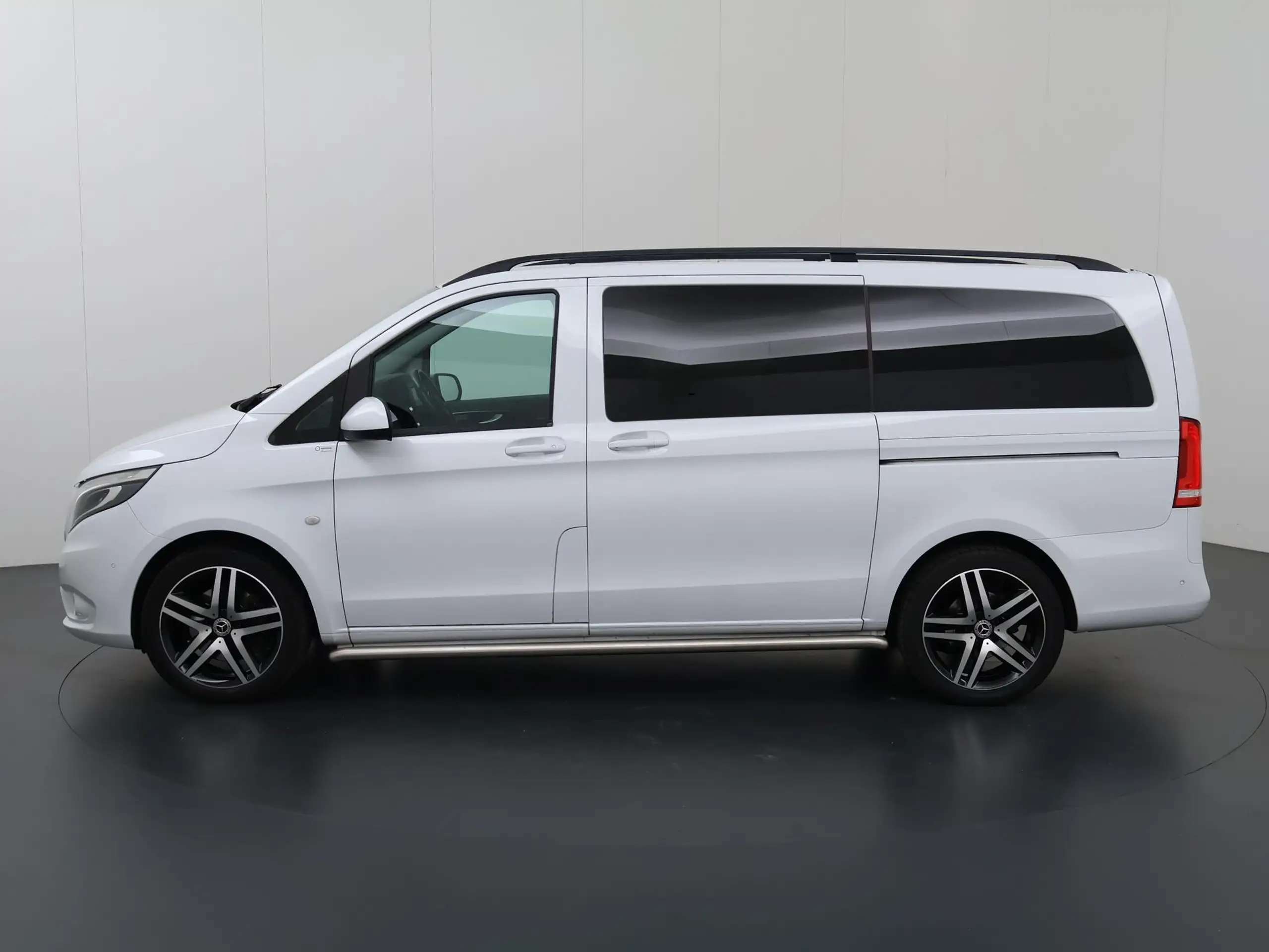 Mercedes-Benz - Vito