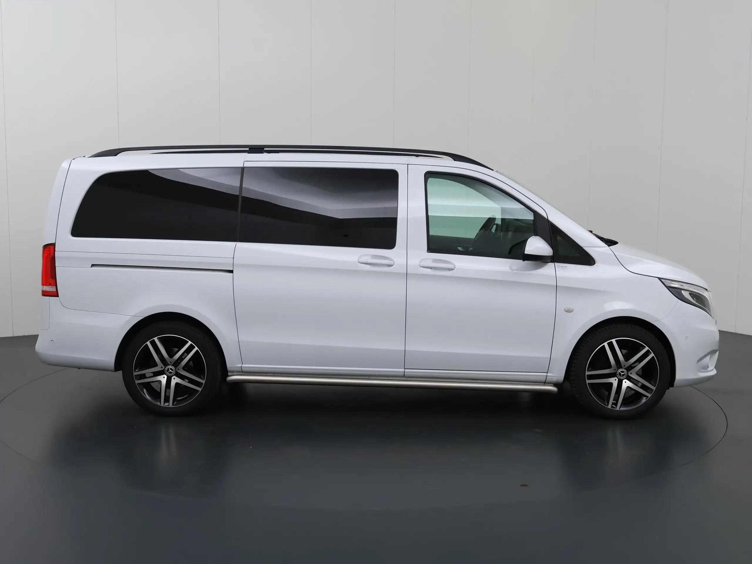 Mercedes-Benz - Vito