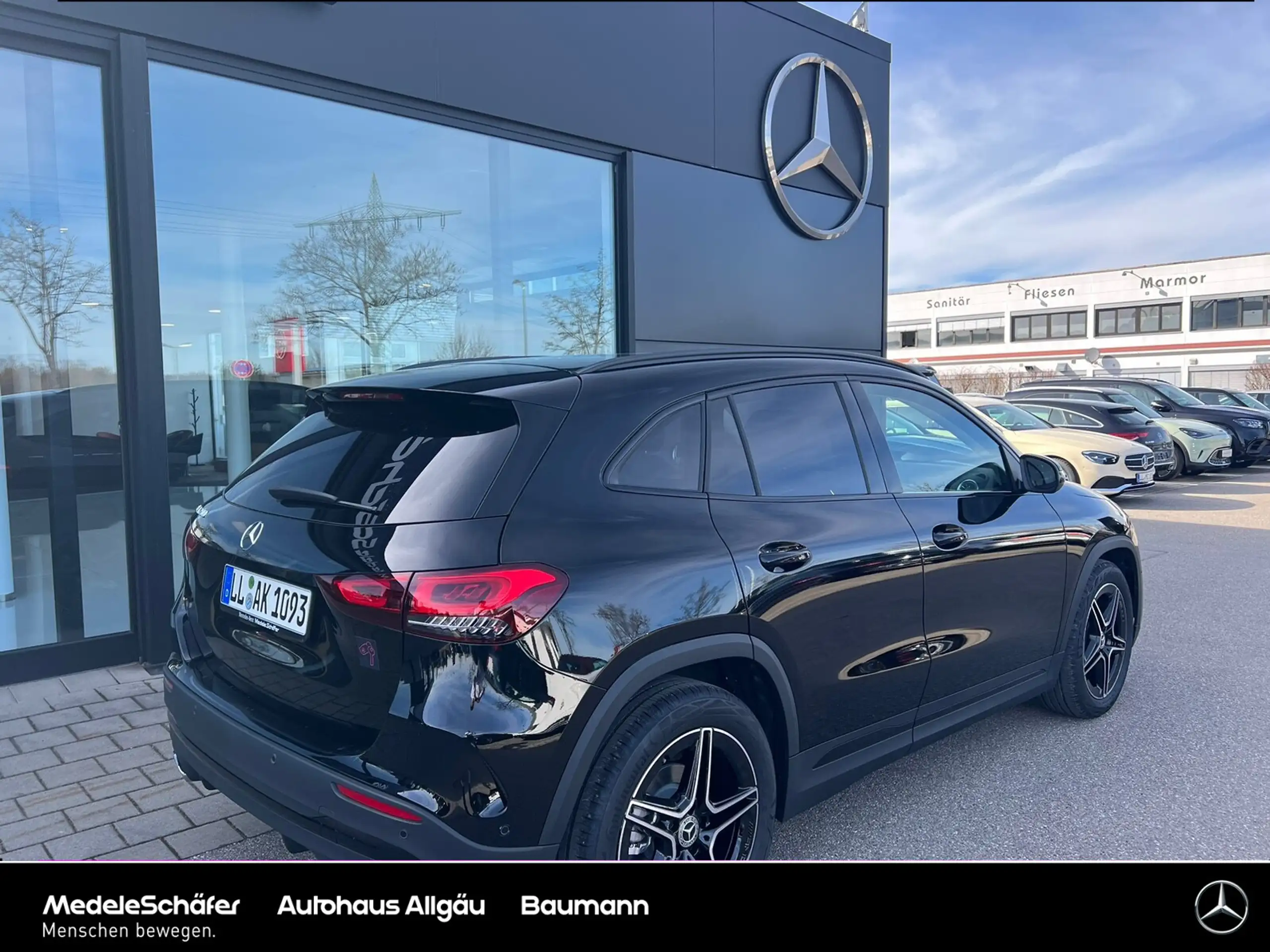 Mercedes-Benz - GLA 200