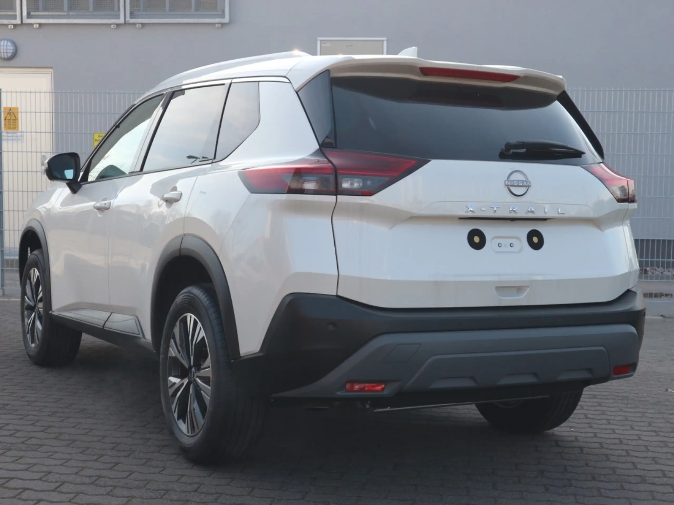 Nissan - X-Trail