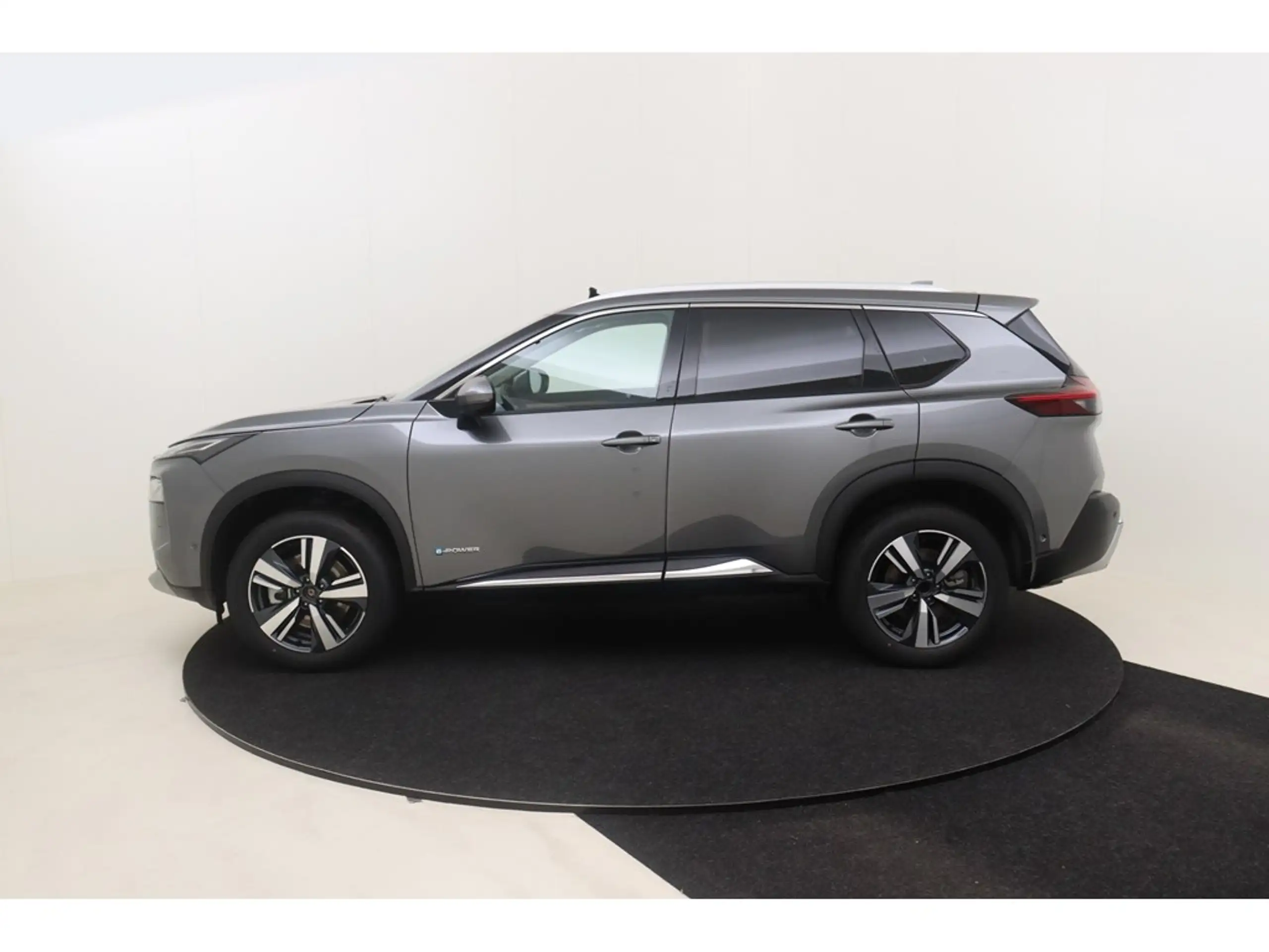 Nissan - X-Trail