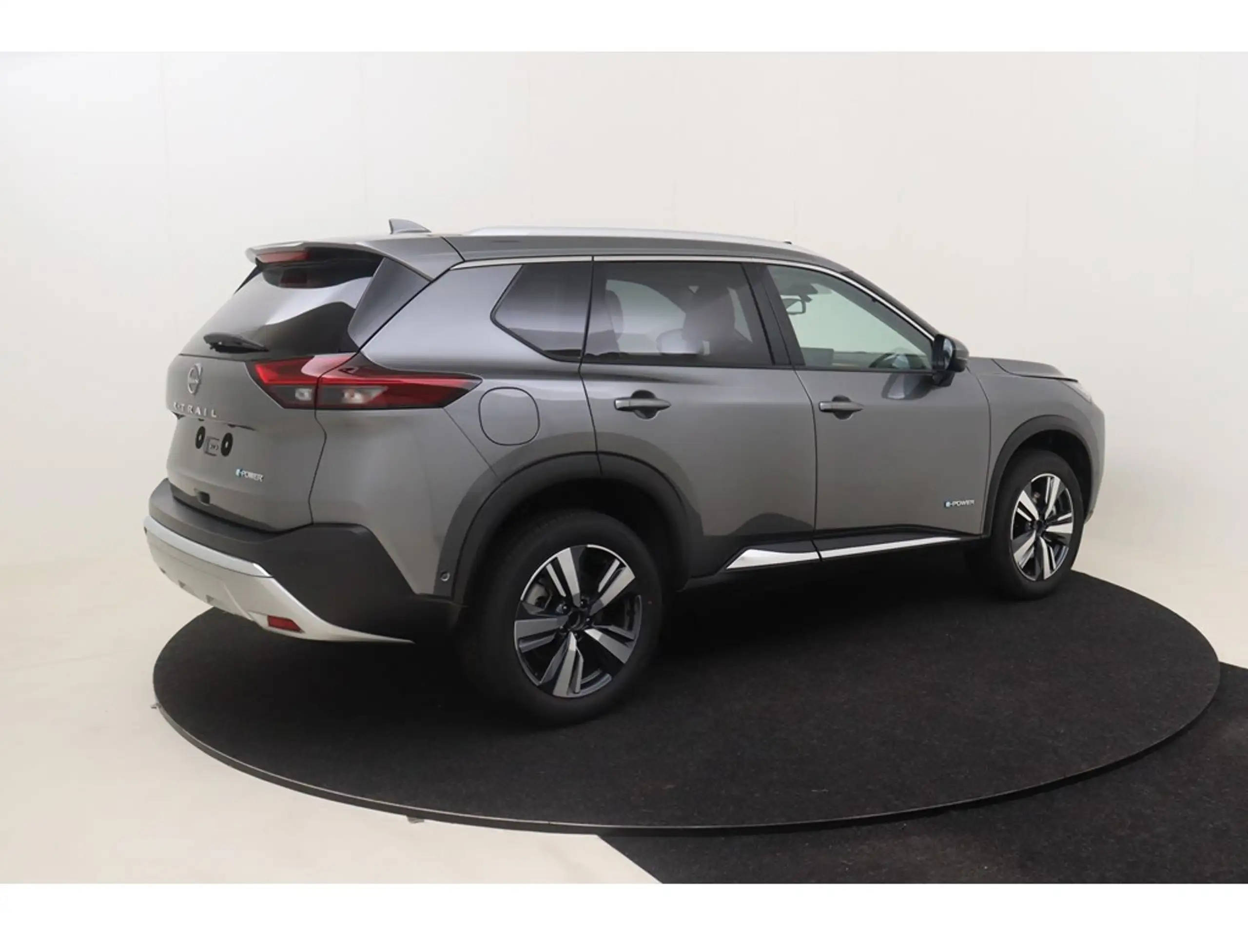 Nissan - X-Trail