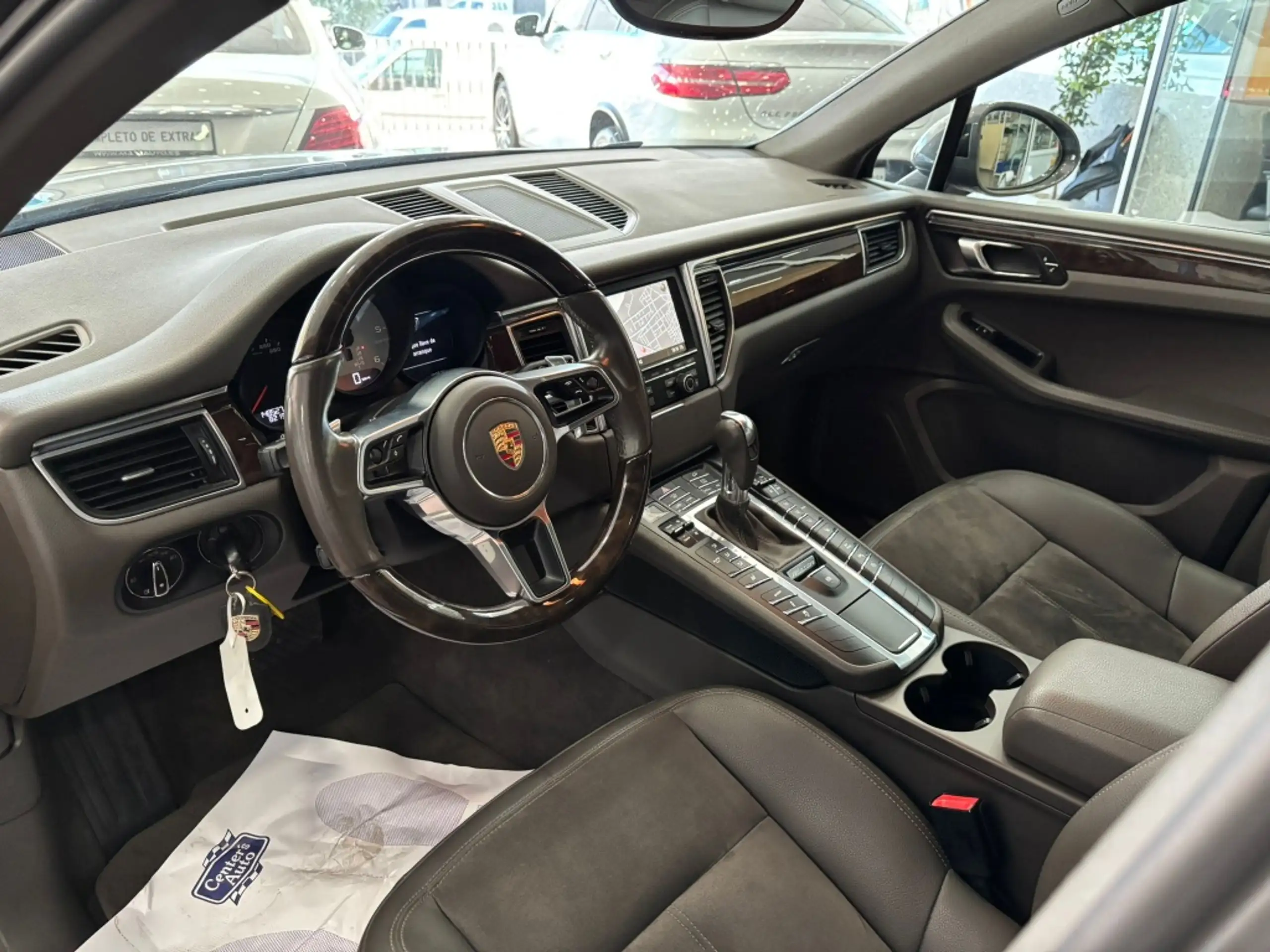 Porsche - Macan