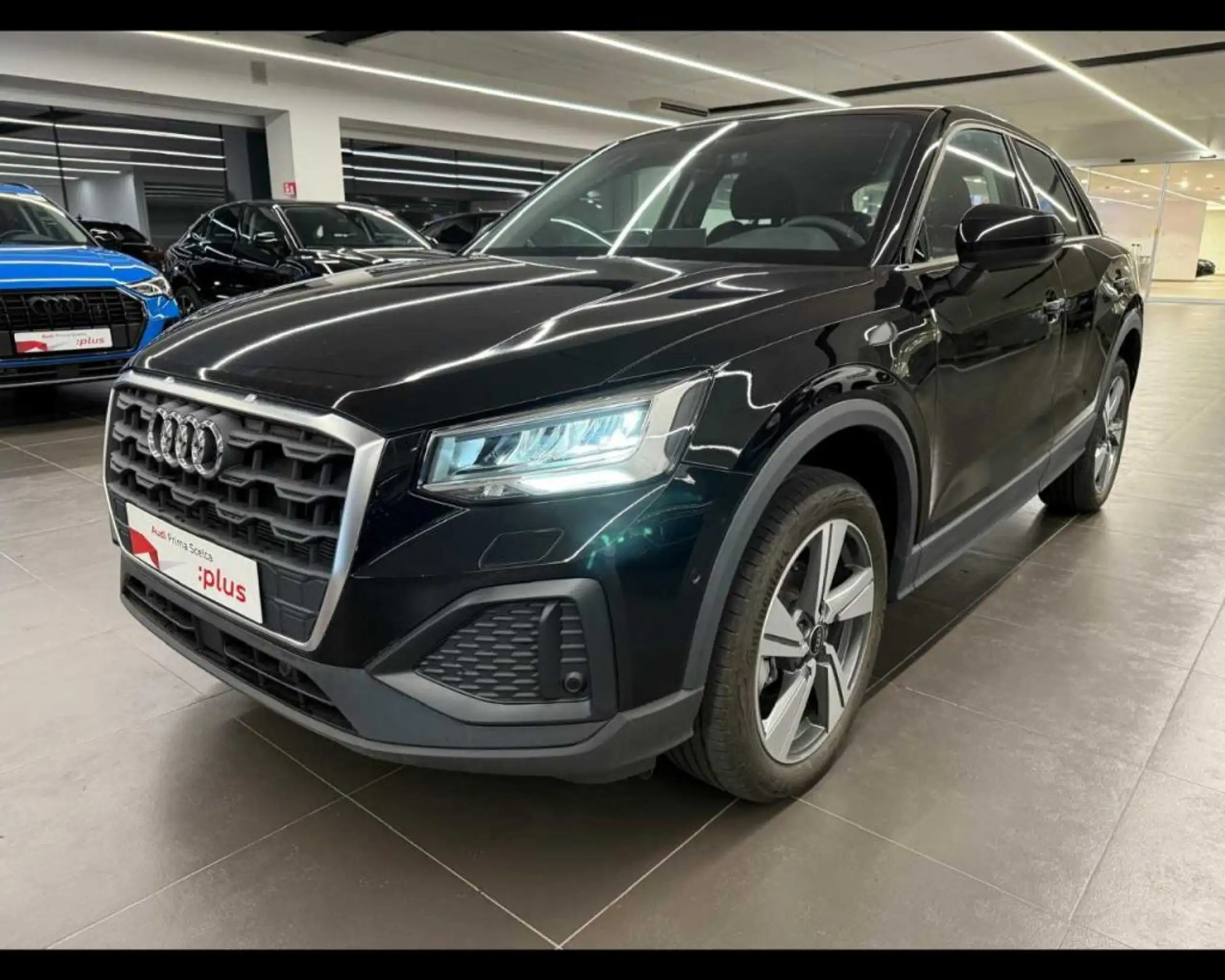 Audi - Q2