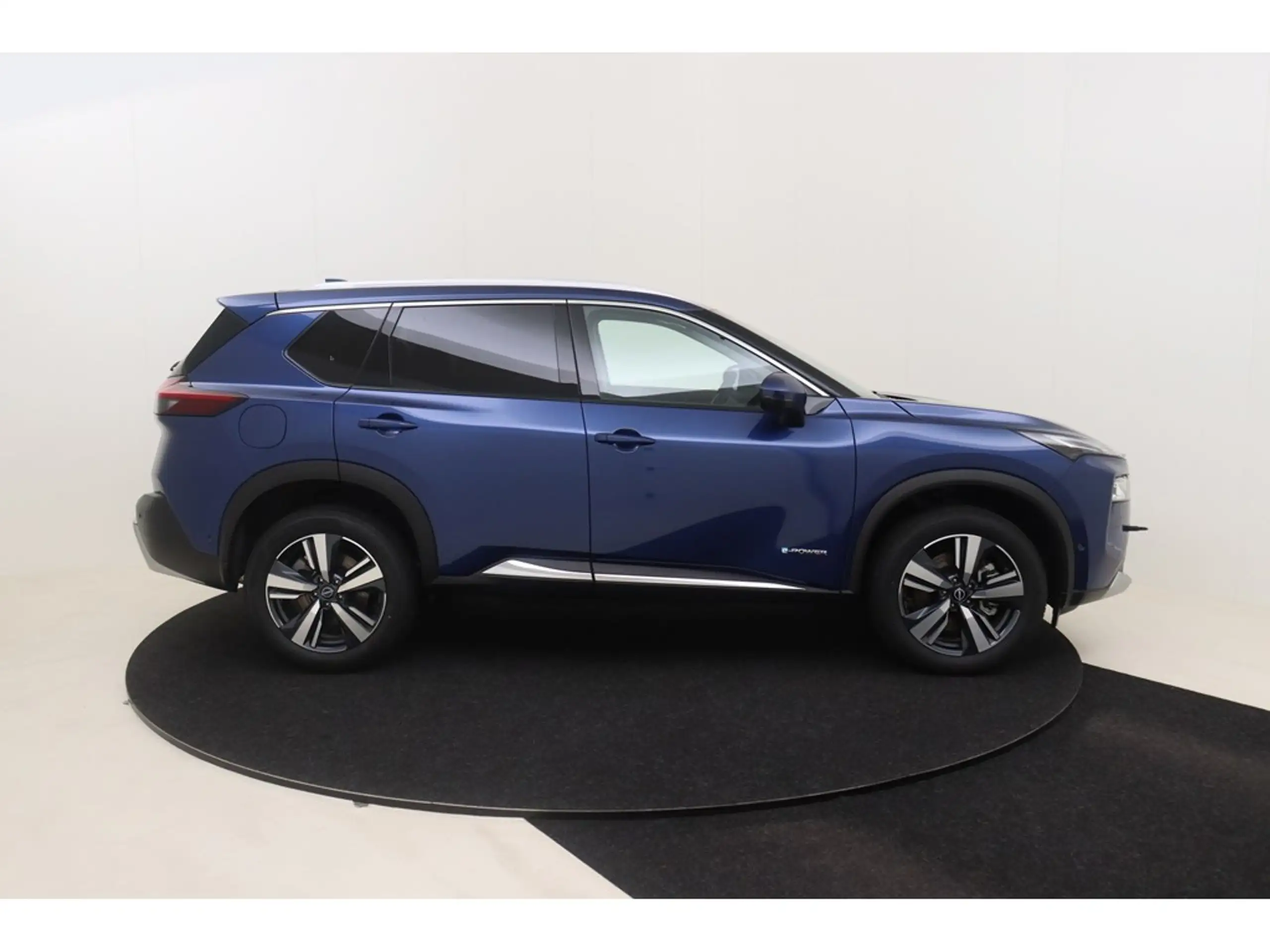 Nissan - X-Trail