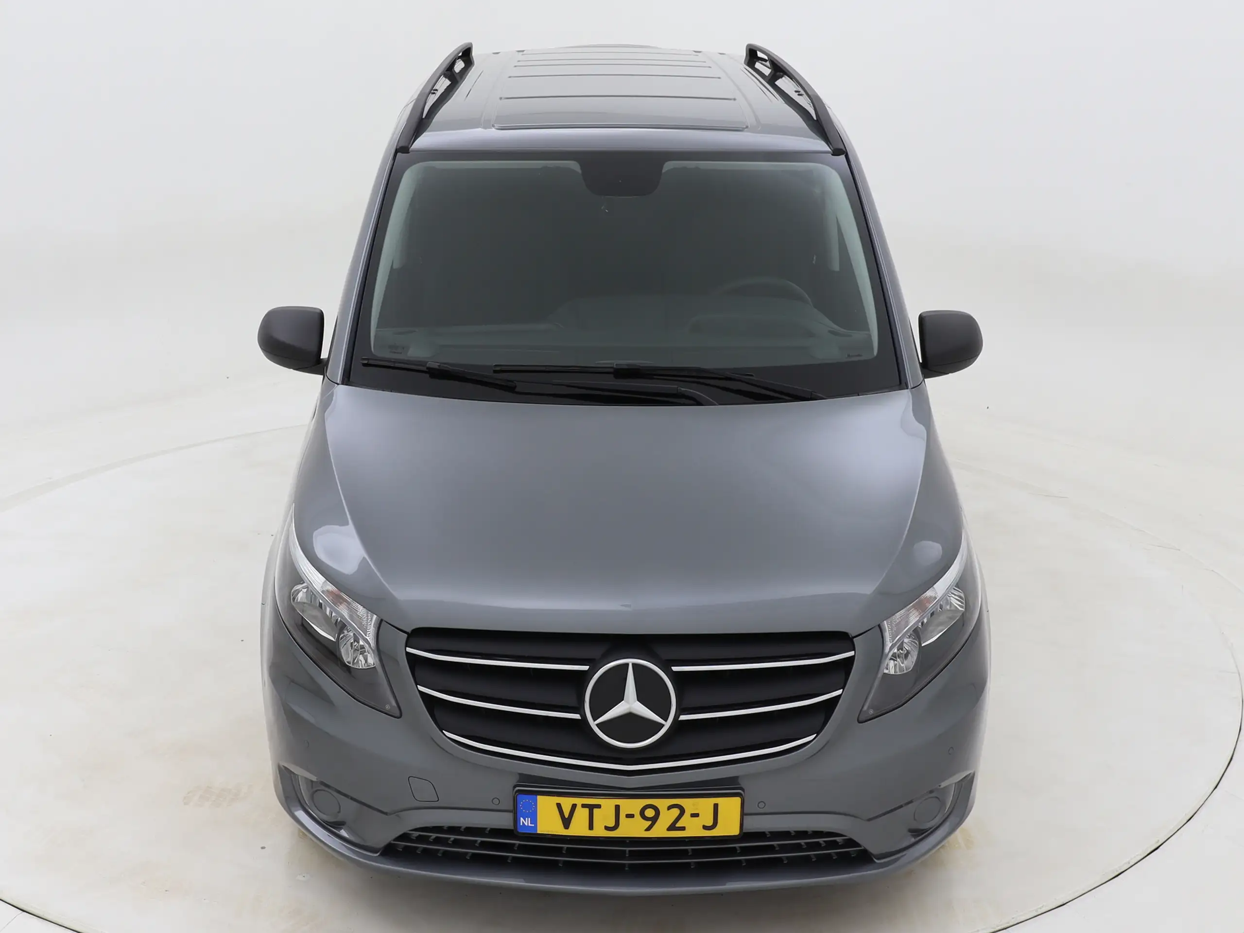 Mercedes-Benz - Vito