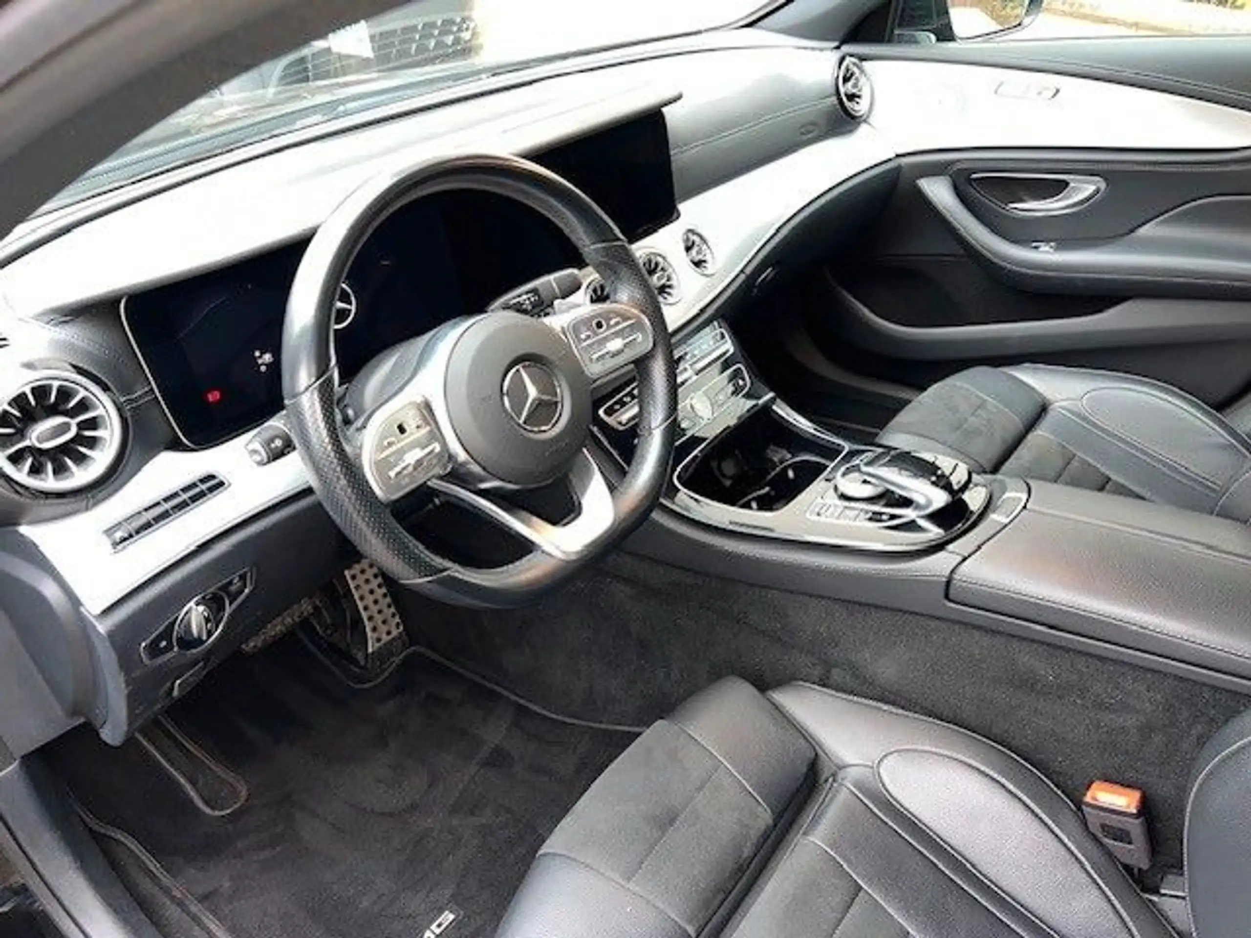 Mercedes-Benz - CLS 350